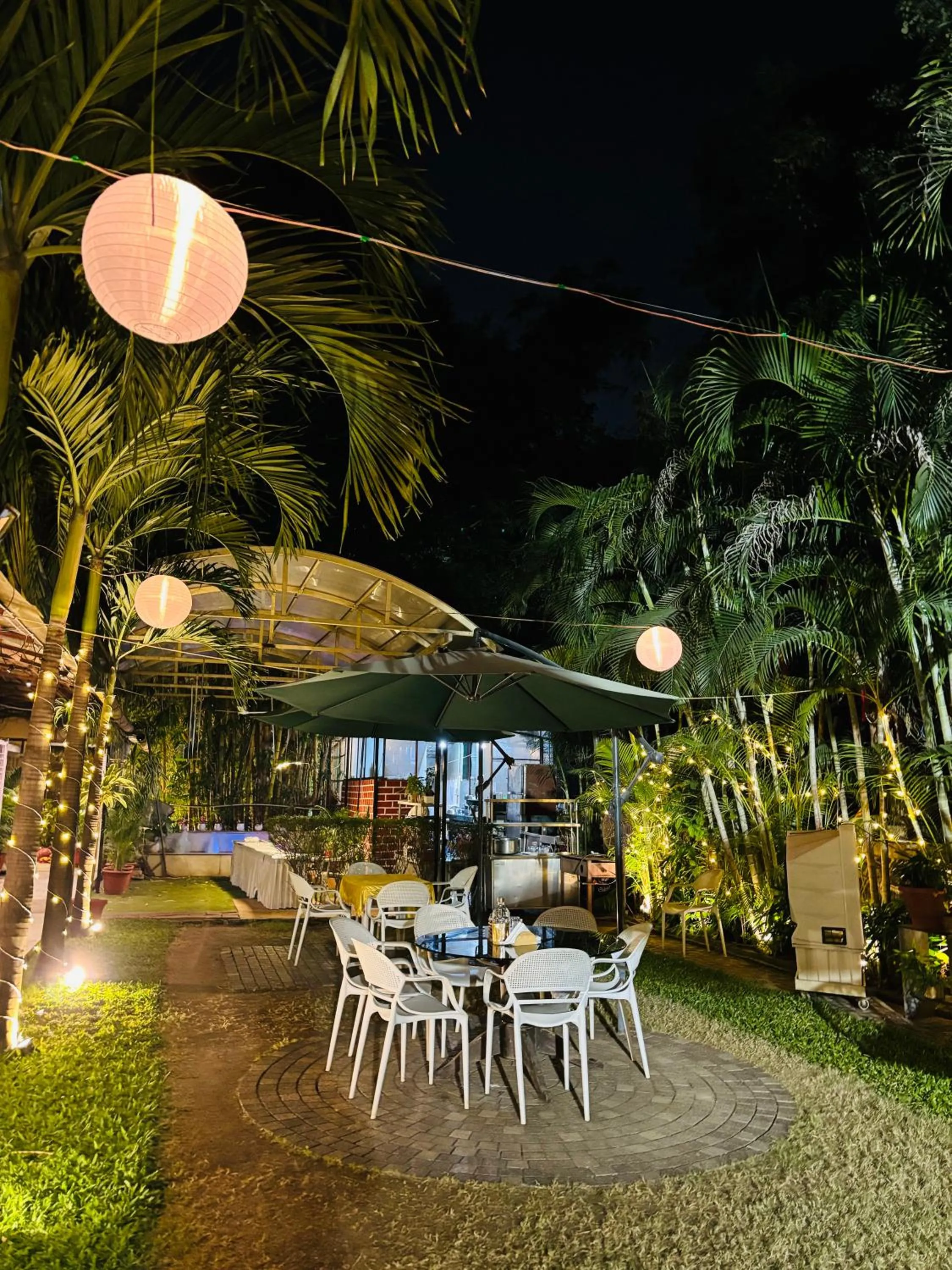 Garden in Royal Palms Luxury Service Apartment