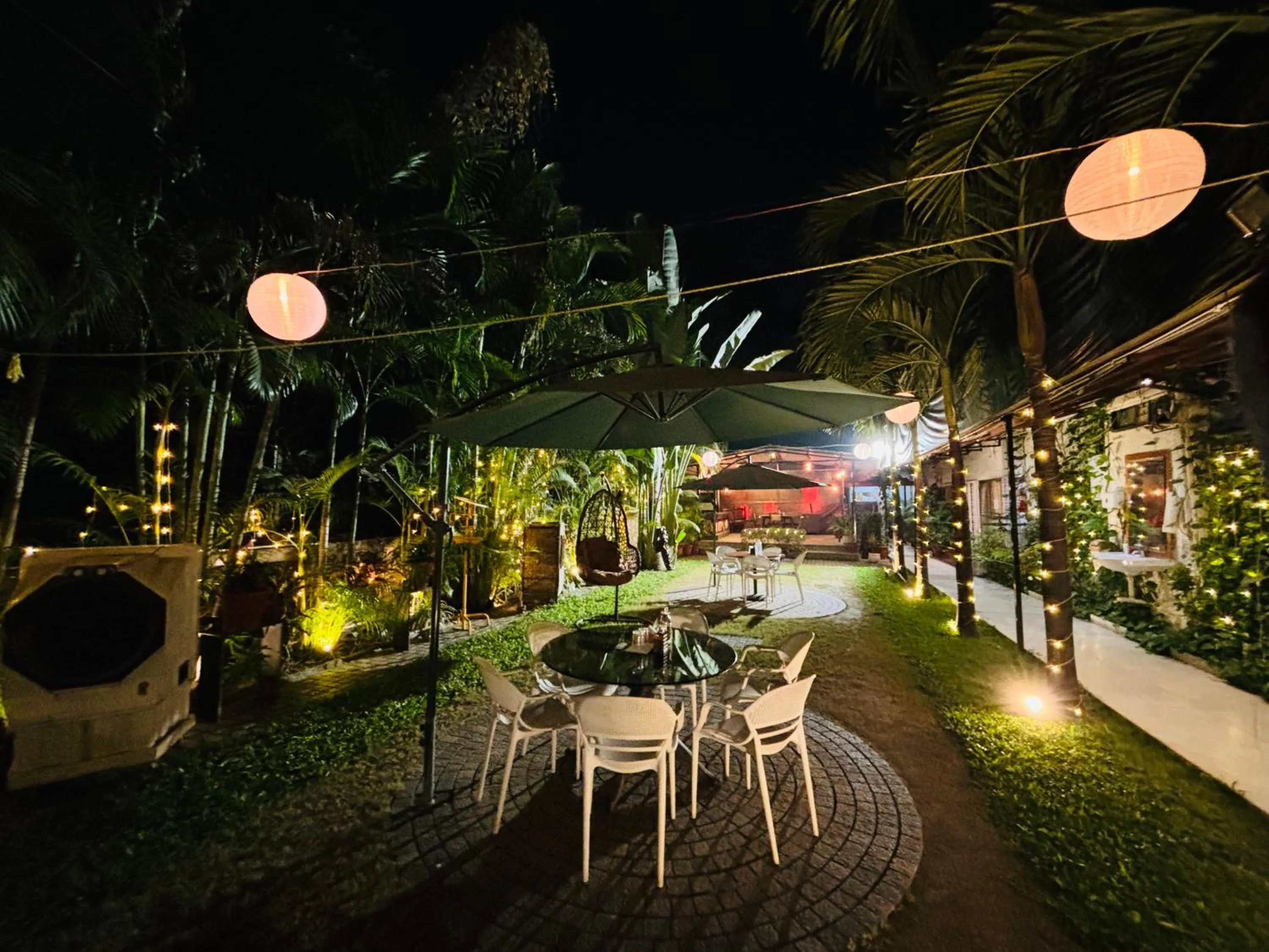 Garden in Royal Palms Luxury Service Apartment