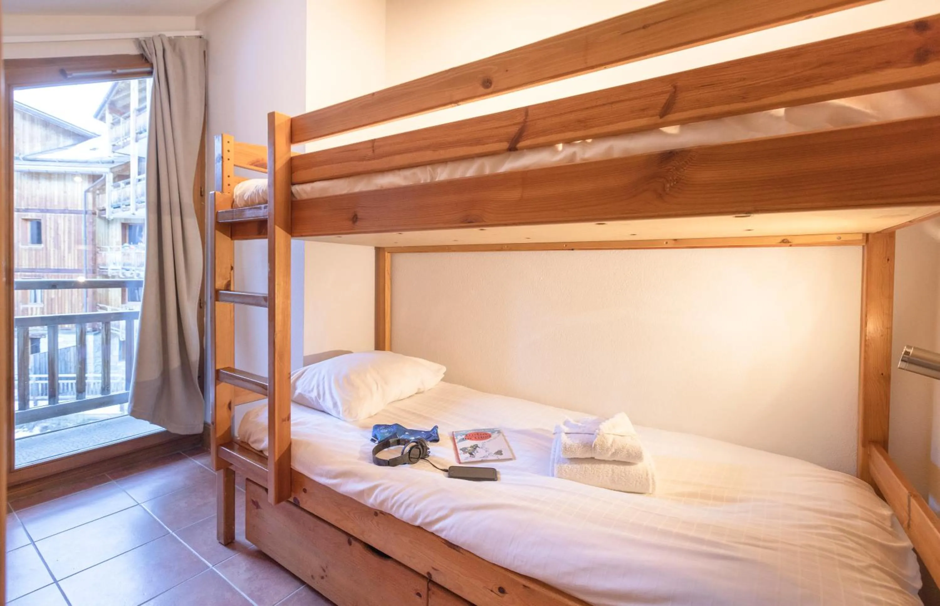 Bedroom, Bed in Résidence Club MMV Le Hameau des Airelles