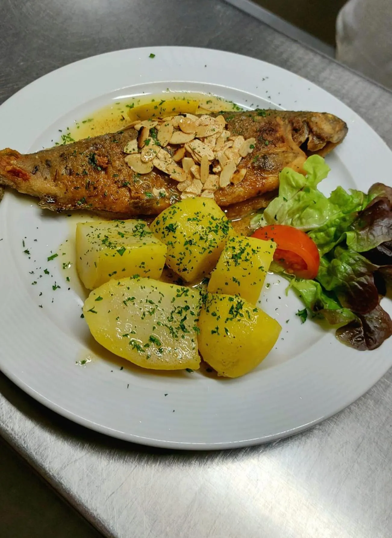 Food and drinks in Hotel-Restaurant Kreuzhuber