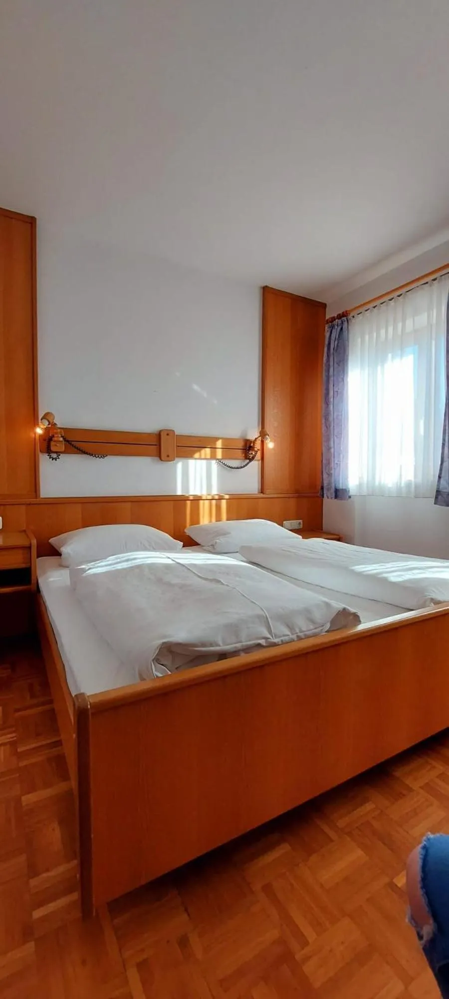 Bed in Hotel-Restaurant Kreuzhuber