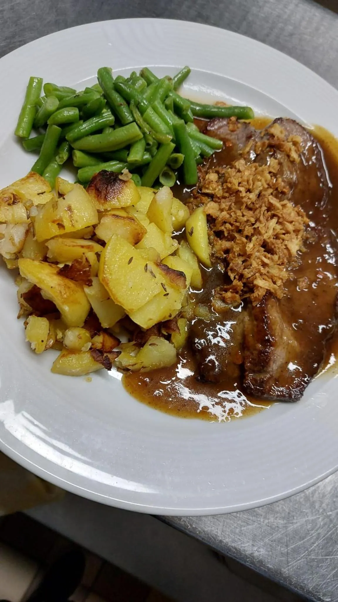 Restaurant/places to eat in Hotel-Restaurant Kreuzhuber