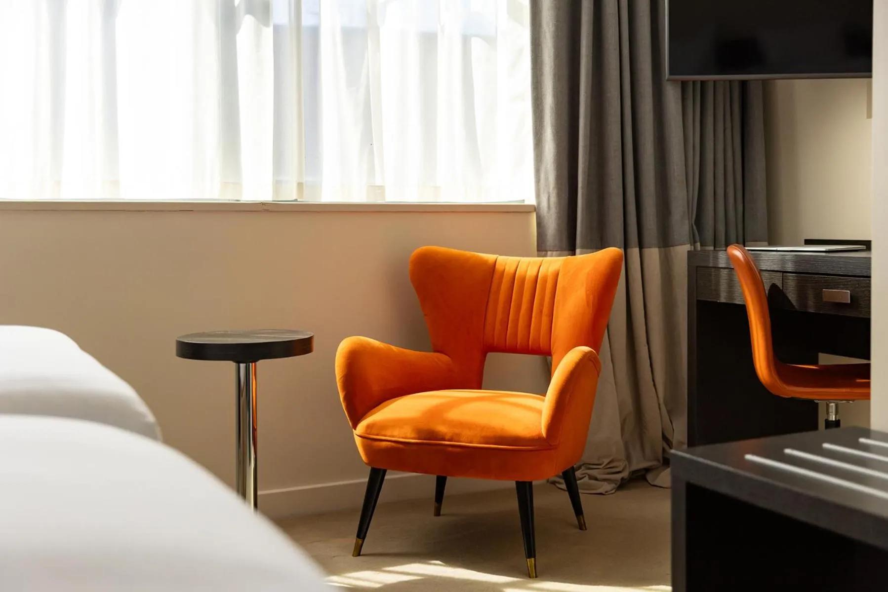 Property building, Bed in Hotel Xanadu