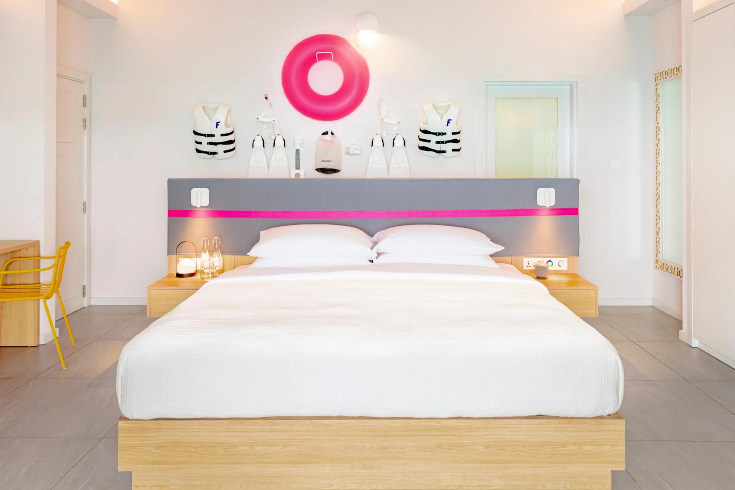 Bed in The Standard, Huruvalhi Maldives