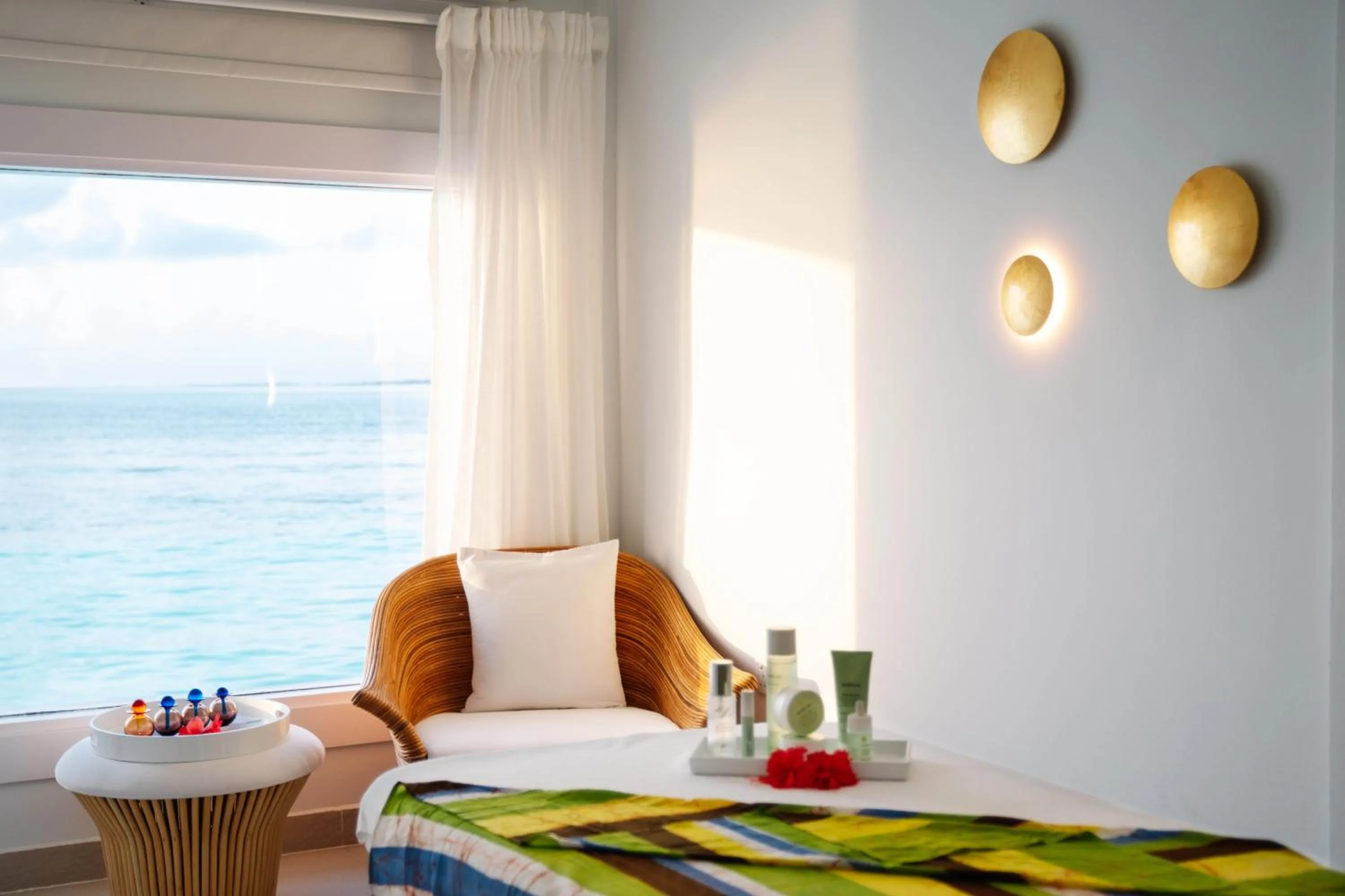 Spa and wellness centre/facilities in The Standard, Huruvalhi Maldives