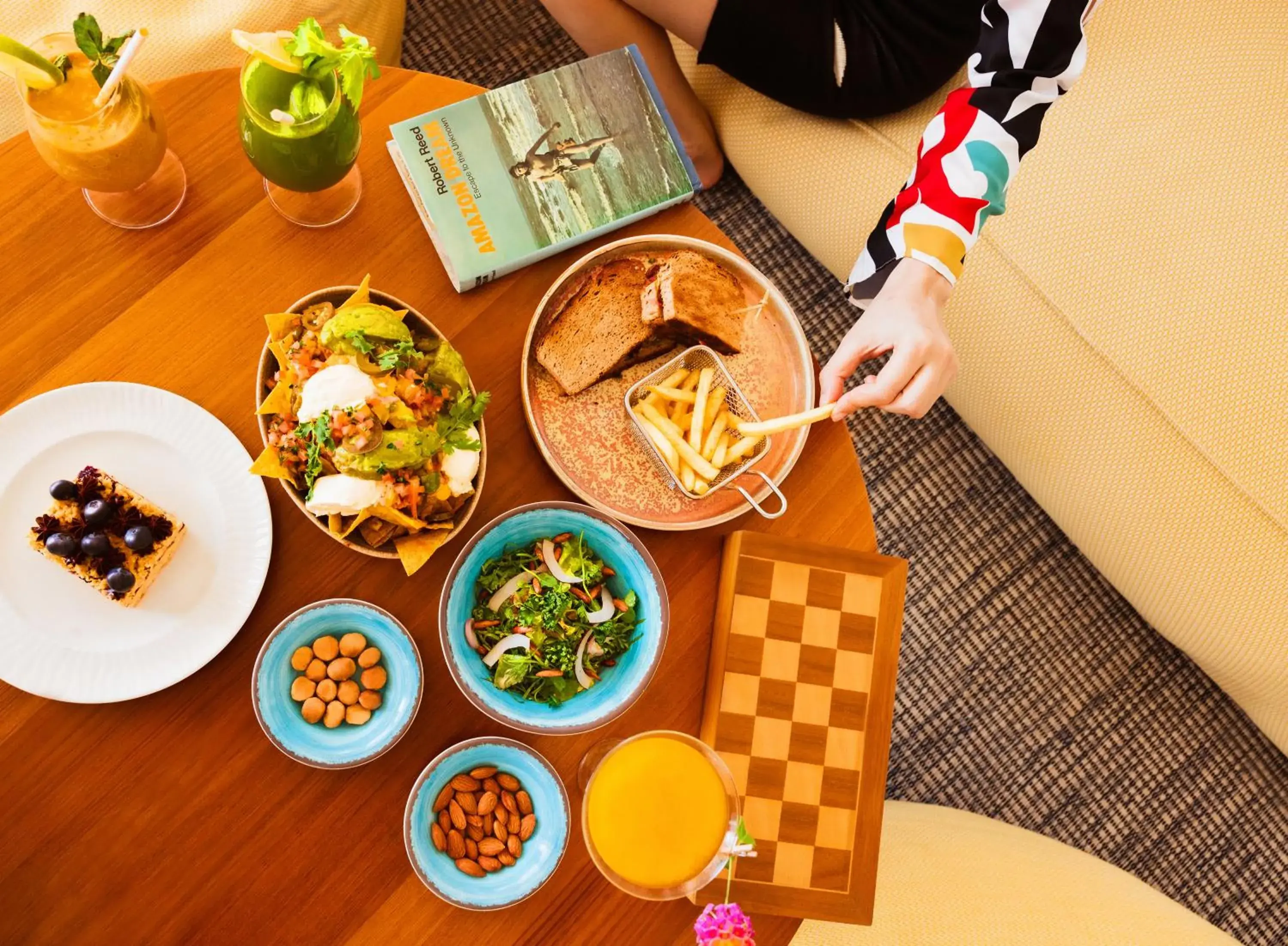 Restaurant/places to eat in The Standard, Huruvalhi Maldives Restaurant/places to eat in The Standard, Huruvalhi Maldives