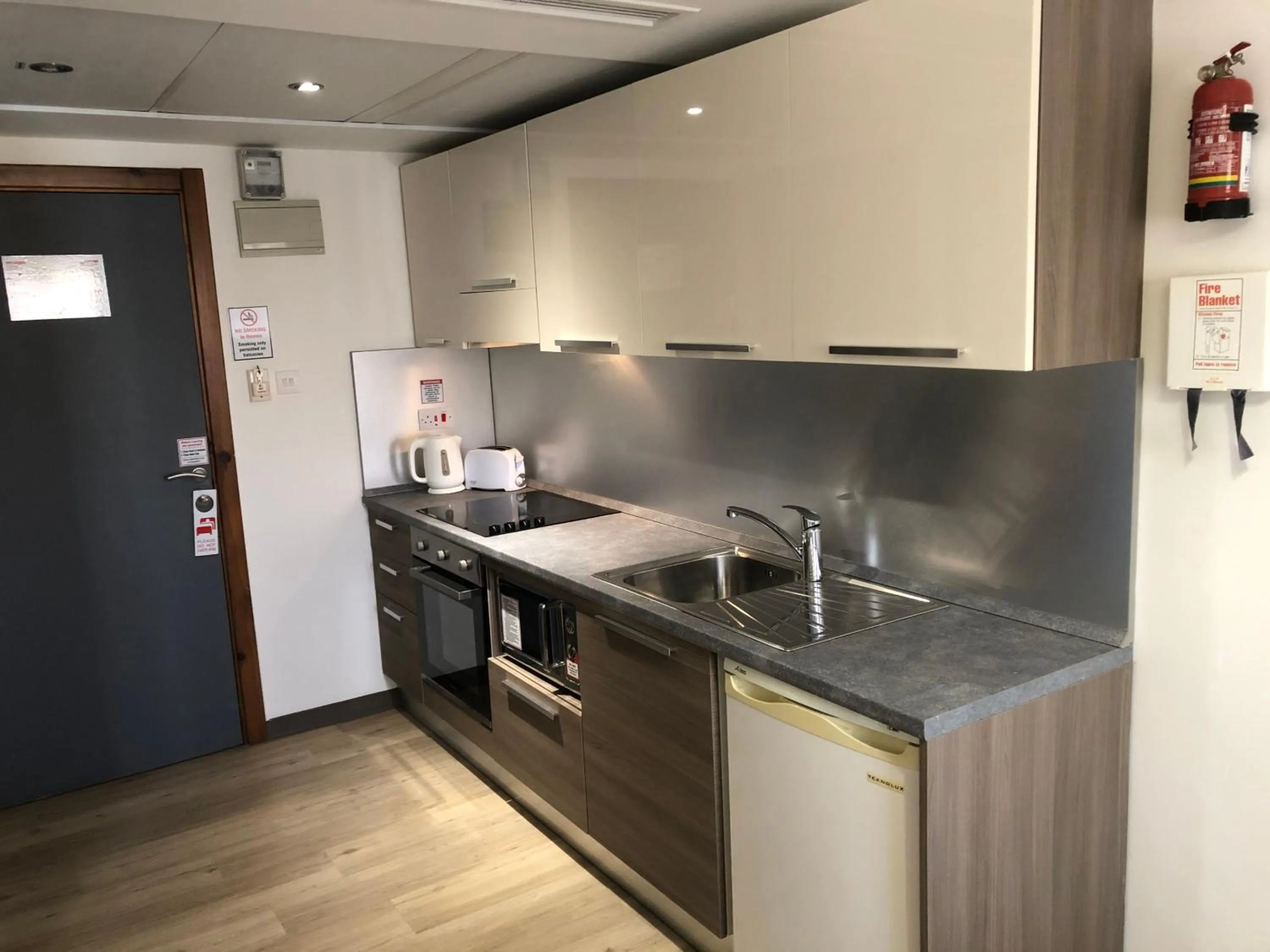 Kitchen or kitchenette in Sunseeker Holiday Complex