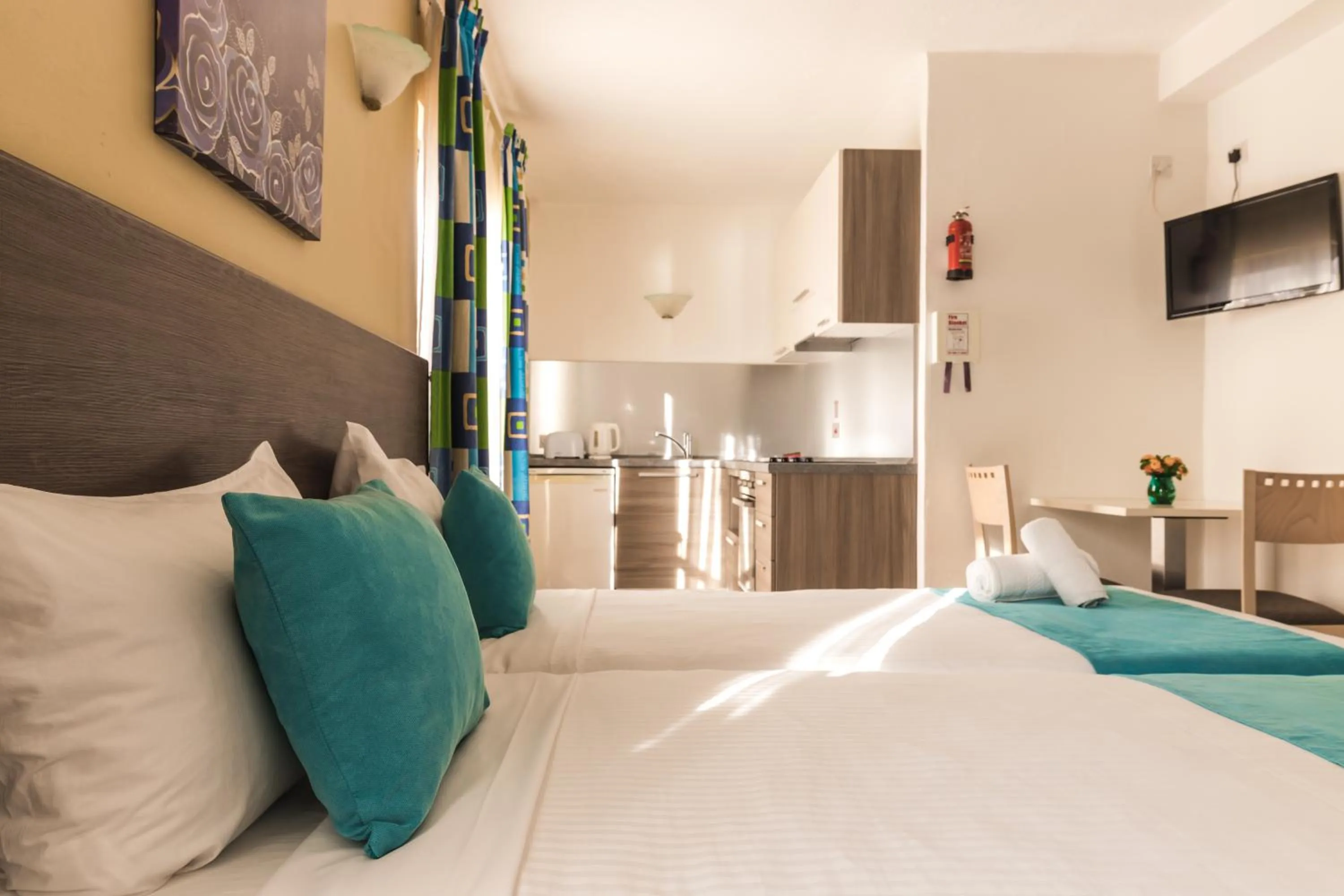 Photo of the whole room, Bed in Sunseeker Holiday Complex