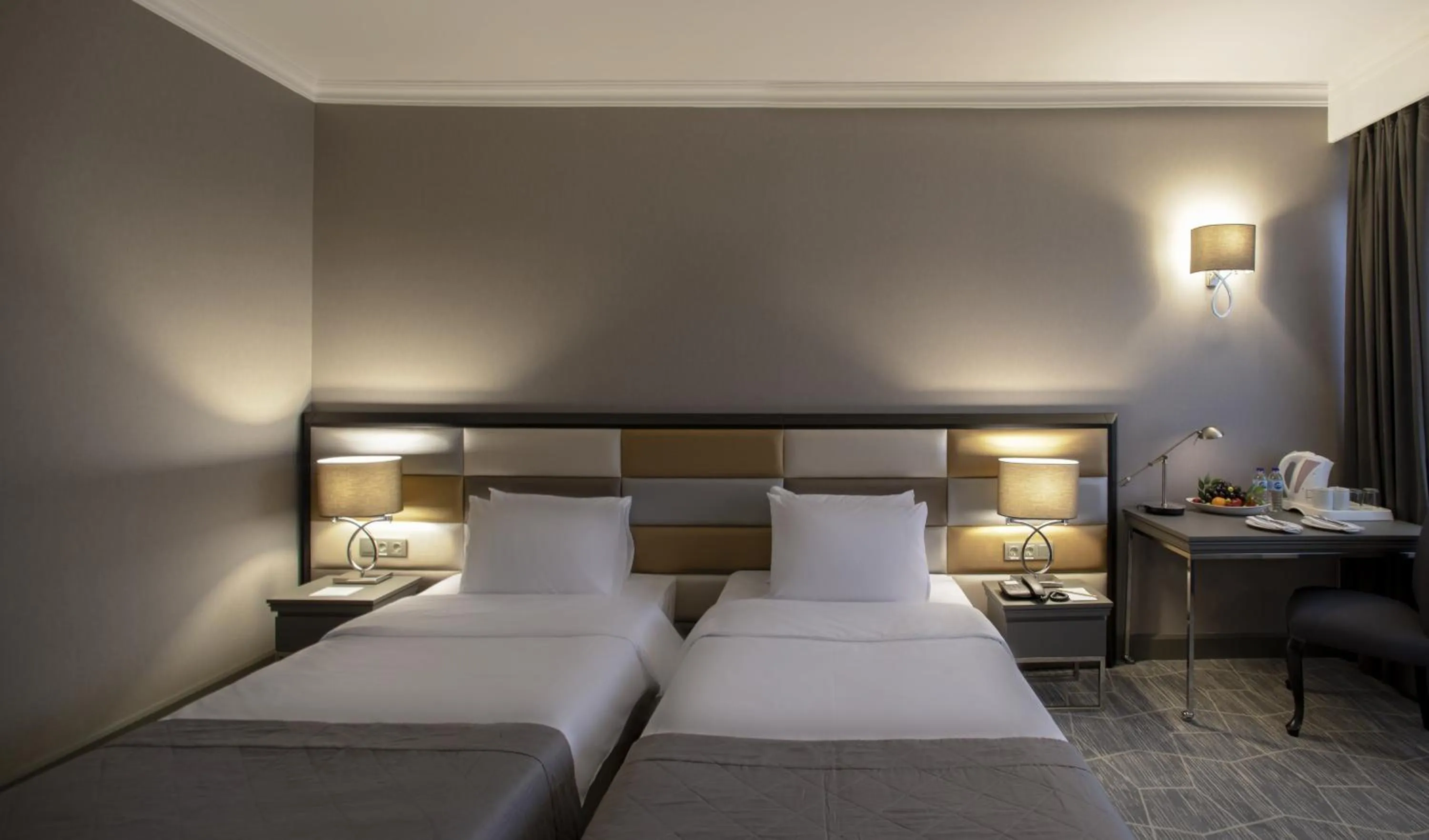 Bedroom, Bed in Taksim Square Hotel