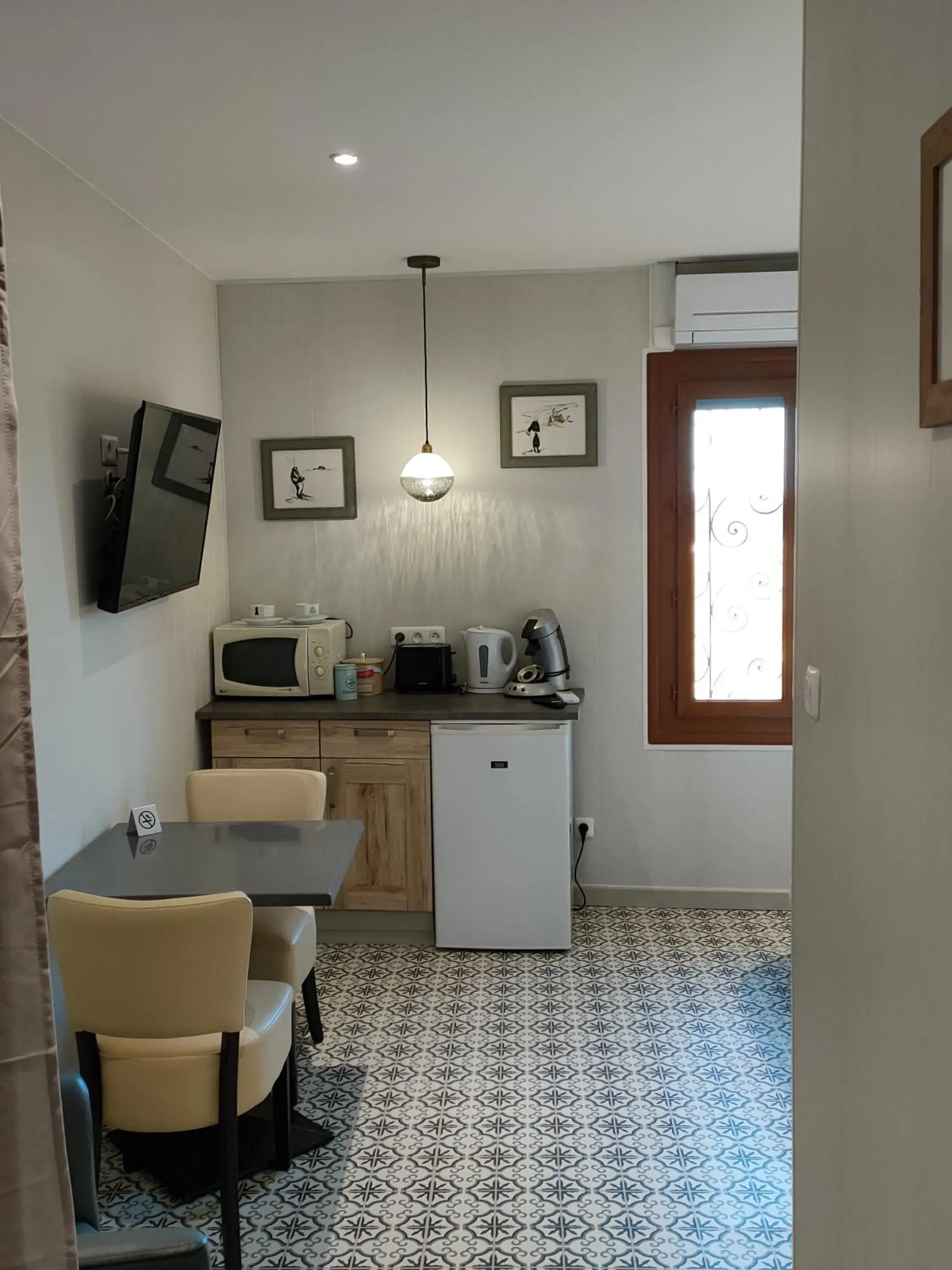 Comfort Double Room with Bath in Au Remp'Arts Comfort Double Room with Bath in Au Remp'Arts