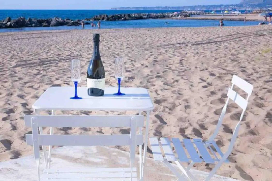 Amira Beach Villa by Le Dhome Sicily