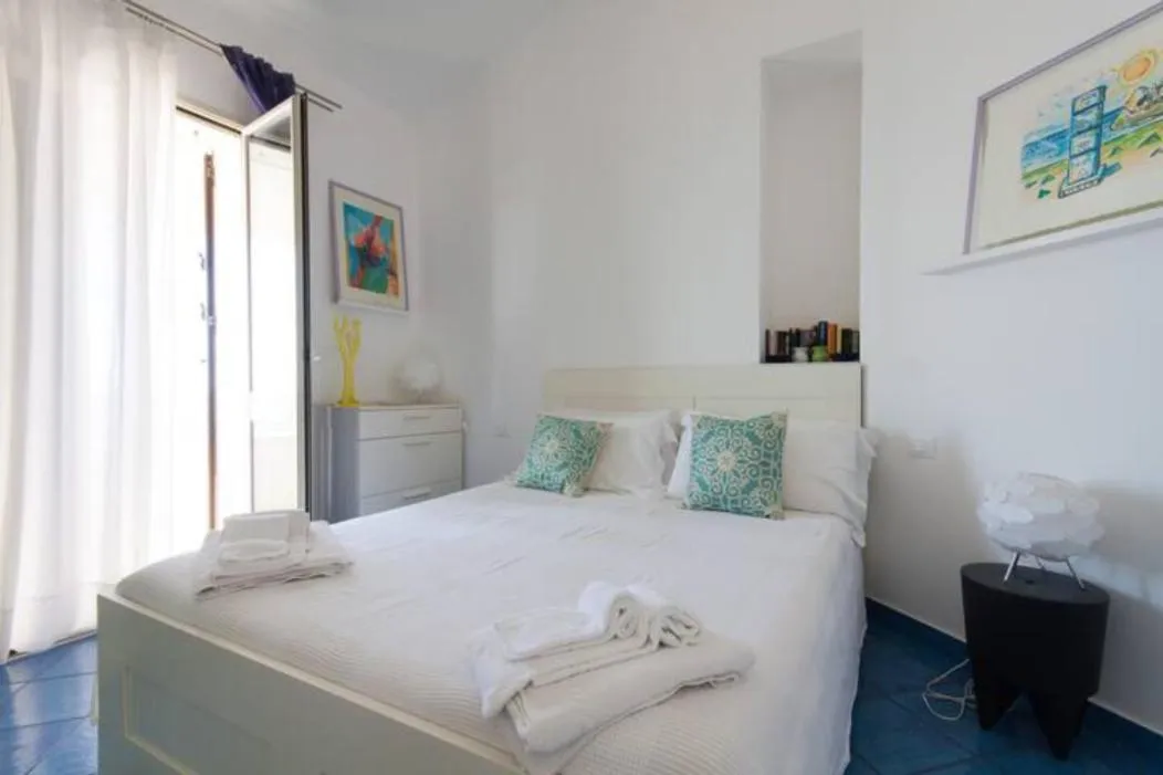 Bed in Amira Beach Villa by Le Dhome Sicily