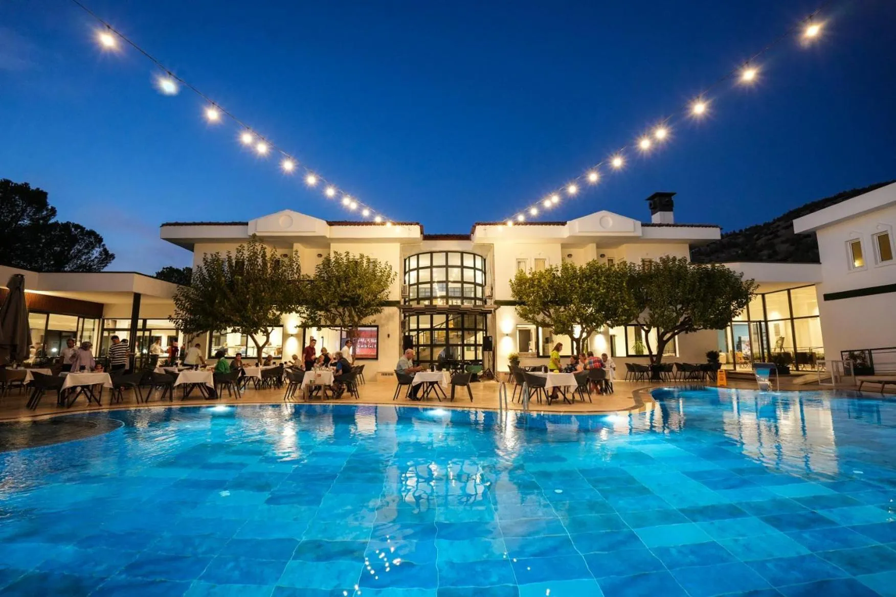 Swimming pool in Herakles Thermal Hotel