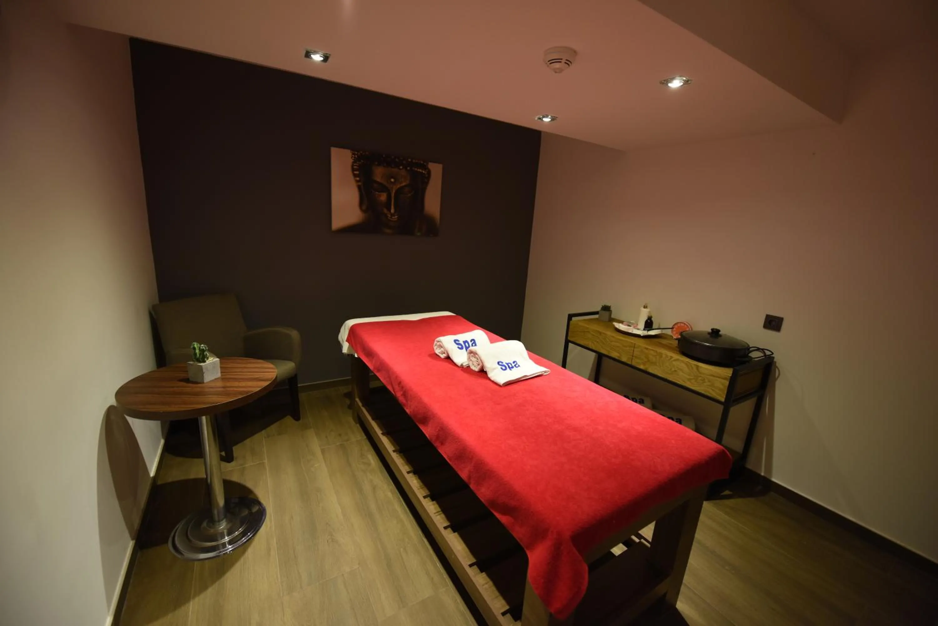 Spa and wellness centre/facilities, Bed in Herakles Thermal Hotel