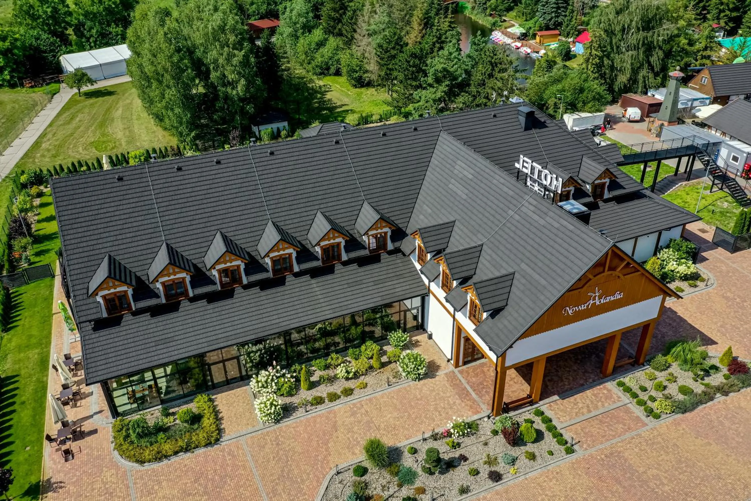 Property building in Hotel Nowa Holandia