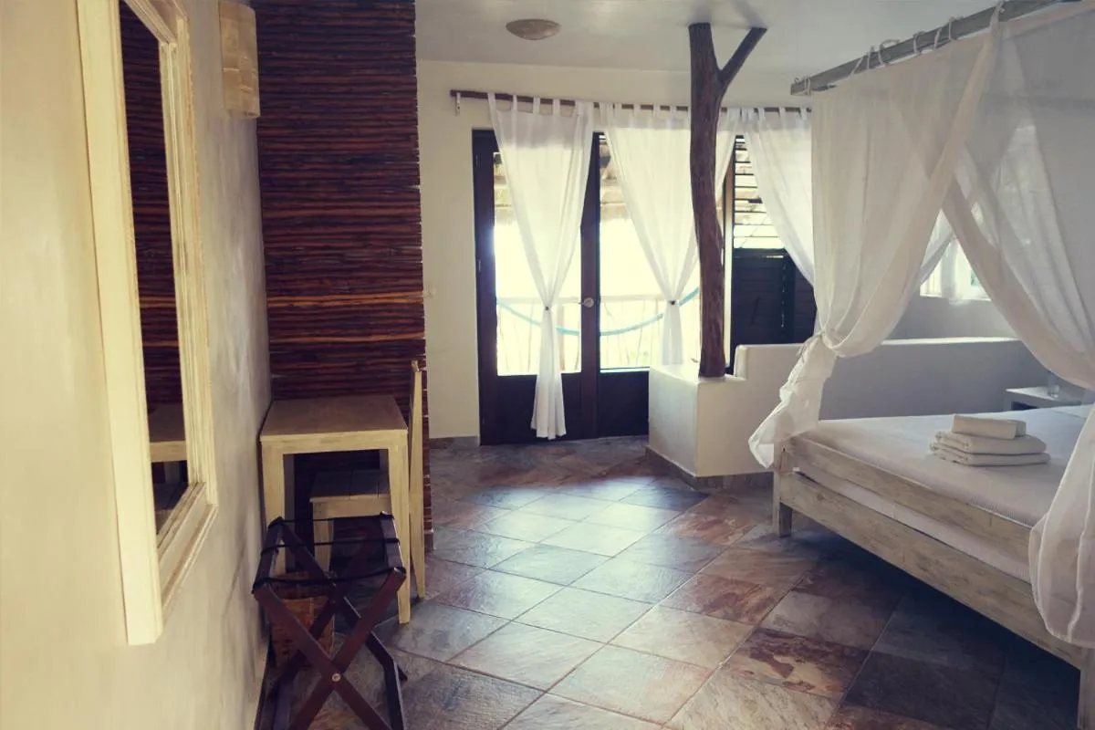 Bed in Almaplena Boutique Hotel