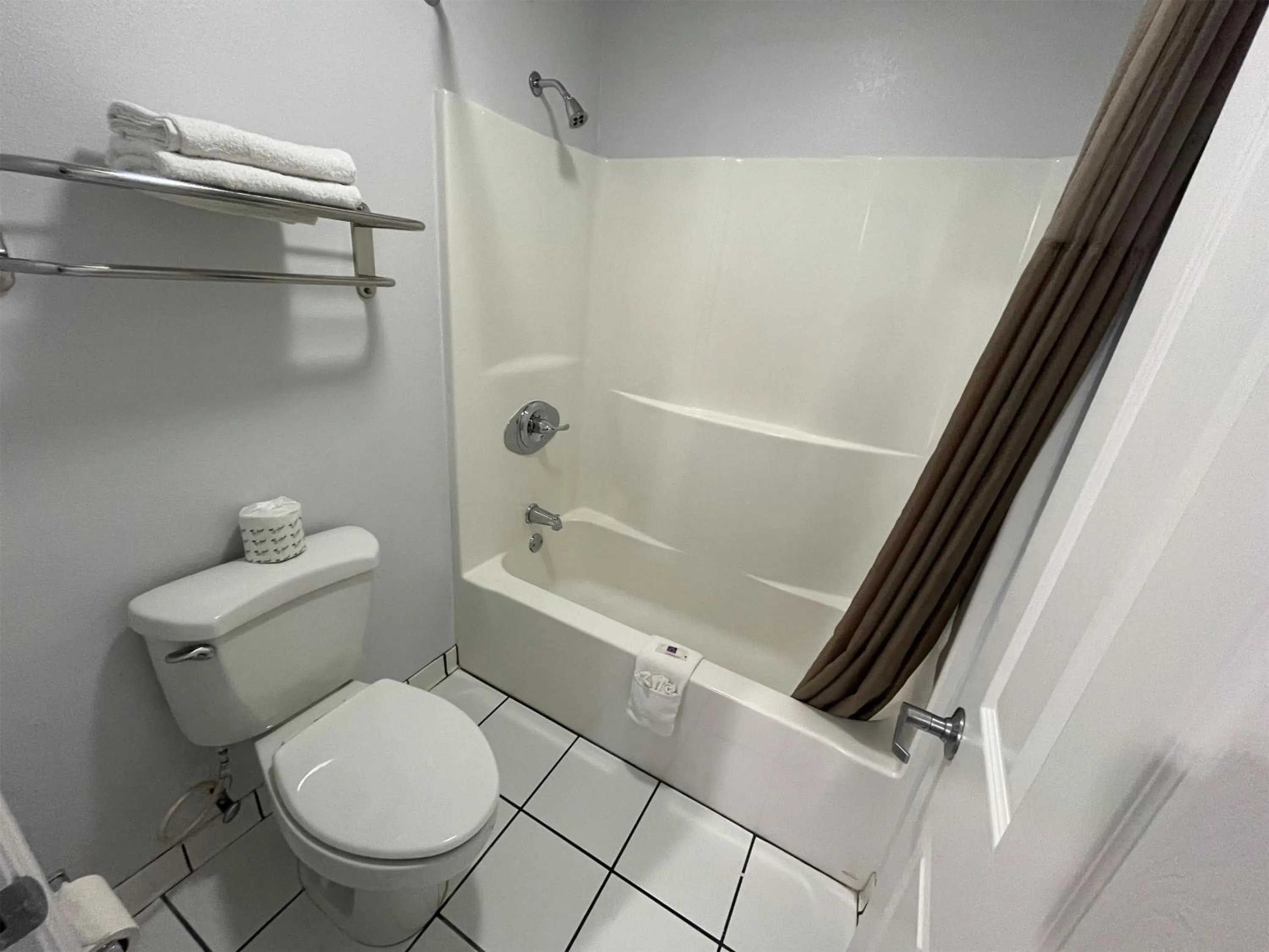 Bathroom in Motel 6-Urbana, IL