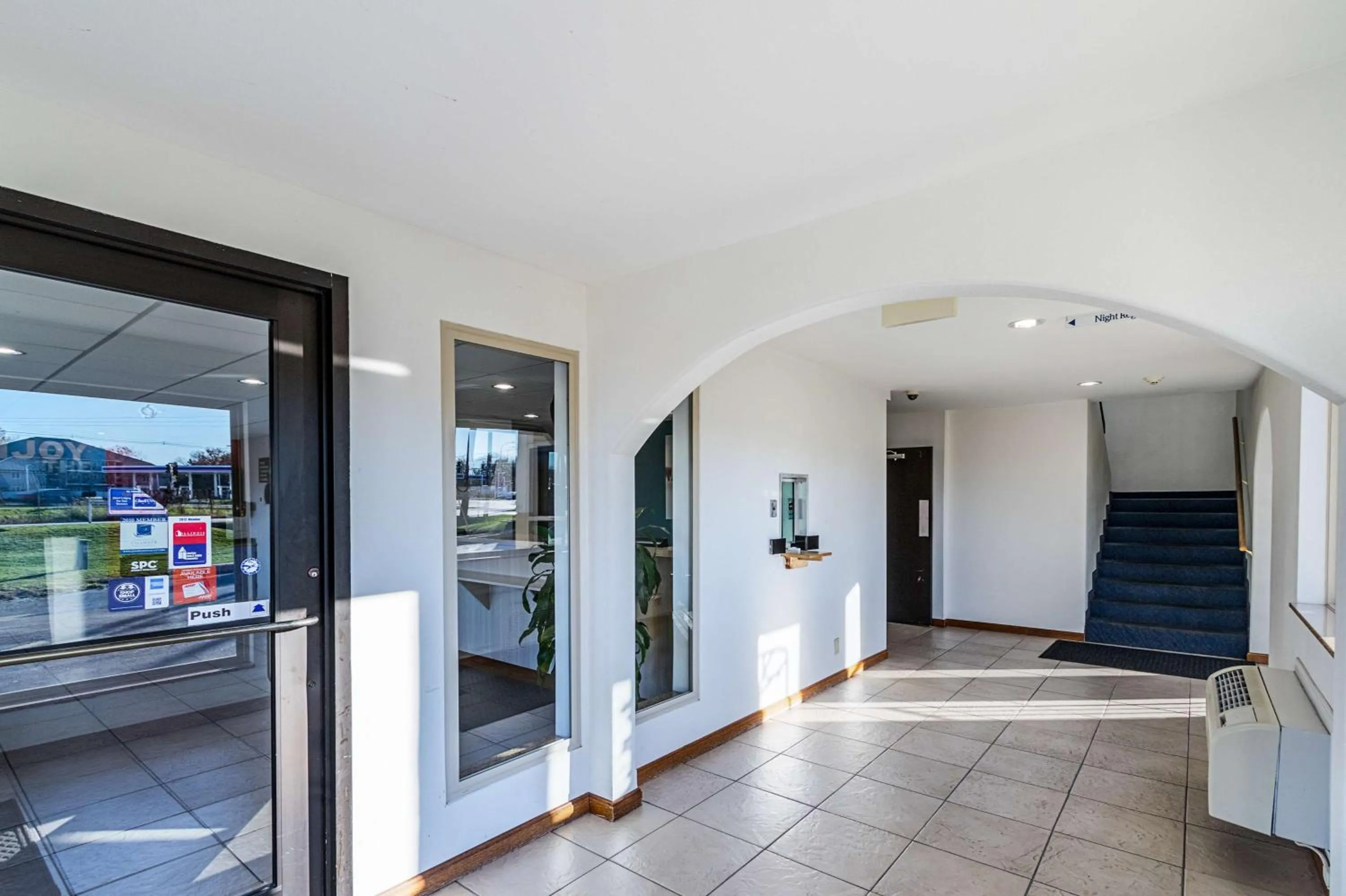 Lobby or reception in Motel 6-Urbana, IL