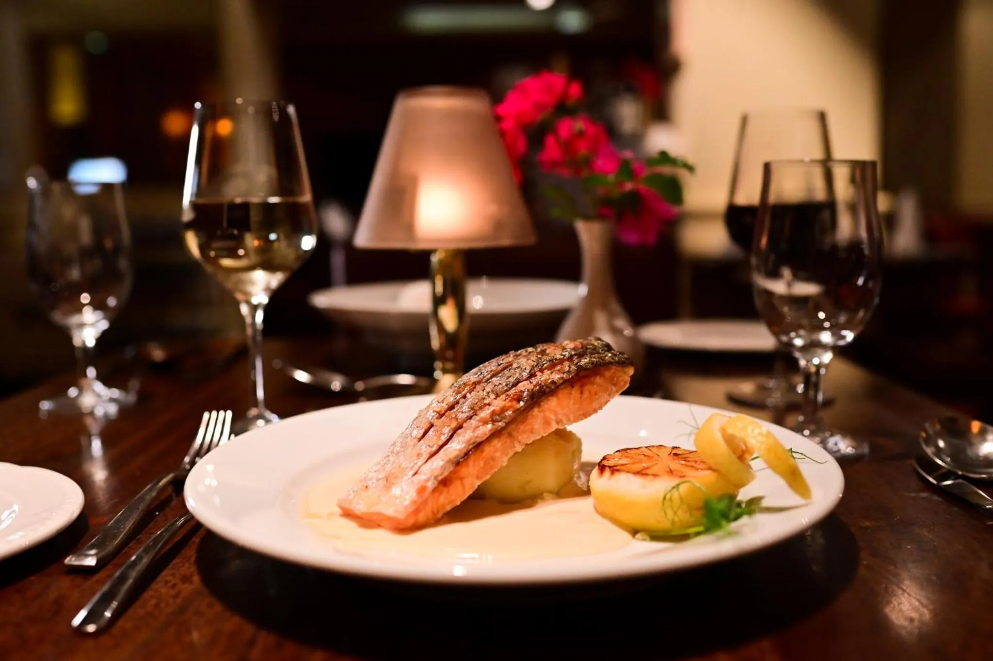 Restaurant/places to eat in Lawlors Hotel Dungarvan