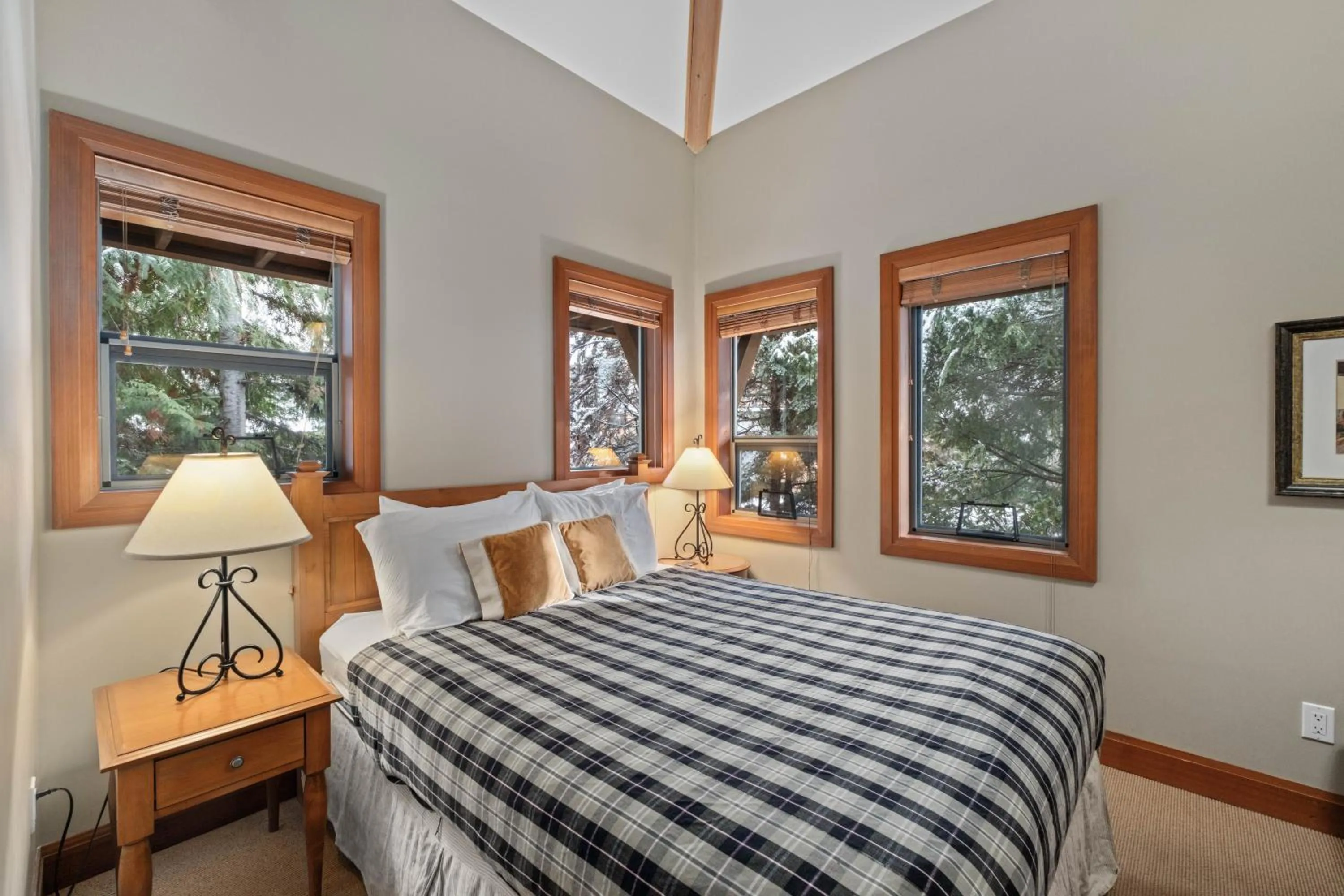 Bed in Montebello by Whistler Premier