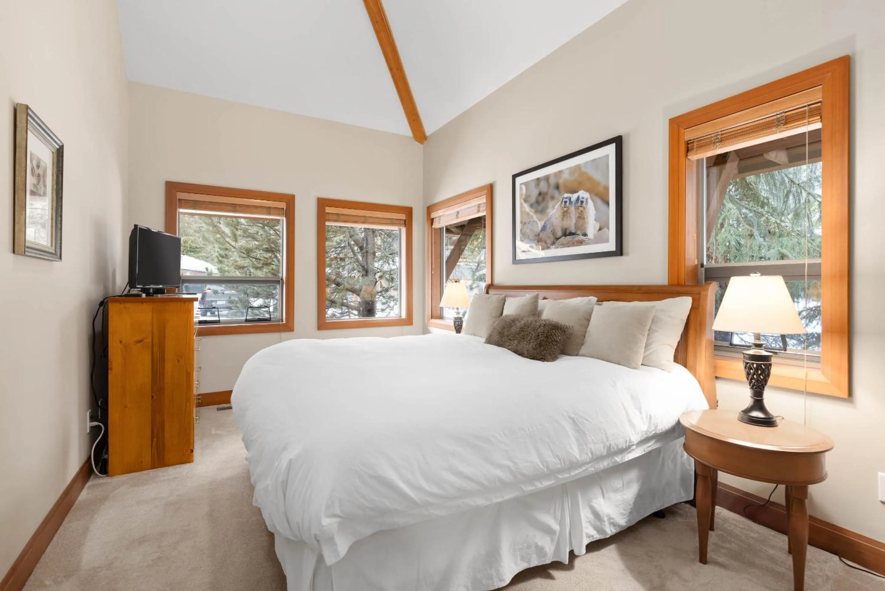 Bed in Montebello by Whistler Premier