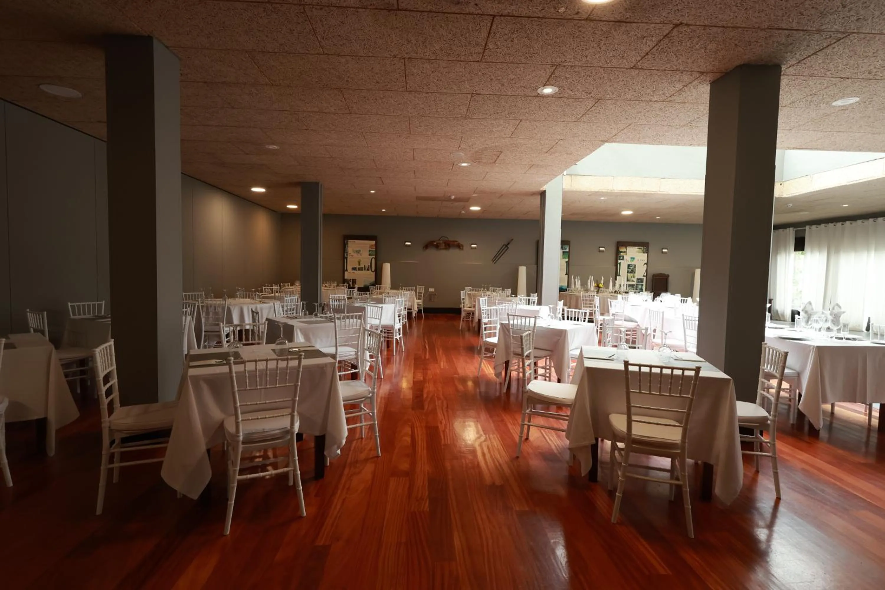 Restaurant/places to eat in Hotel The Park Derio