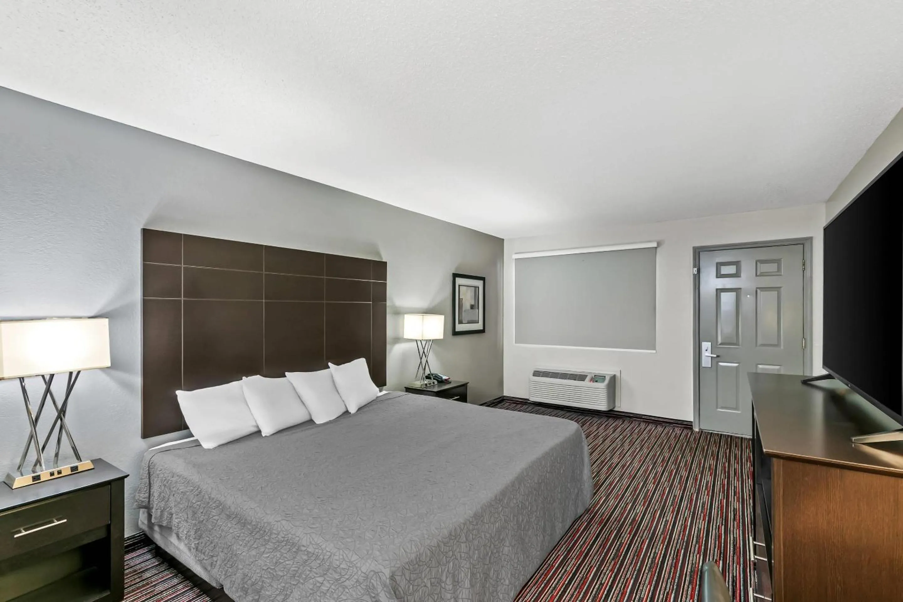 Bedroom, Bed in Econo Lodge Helen