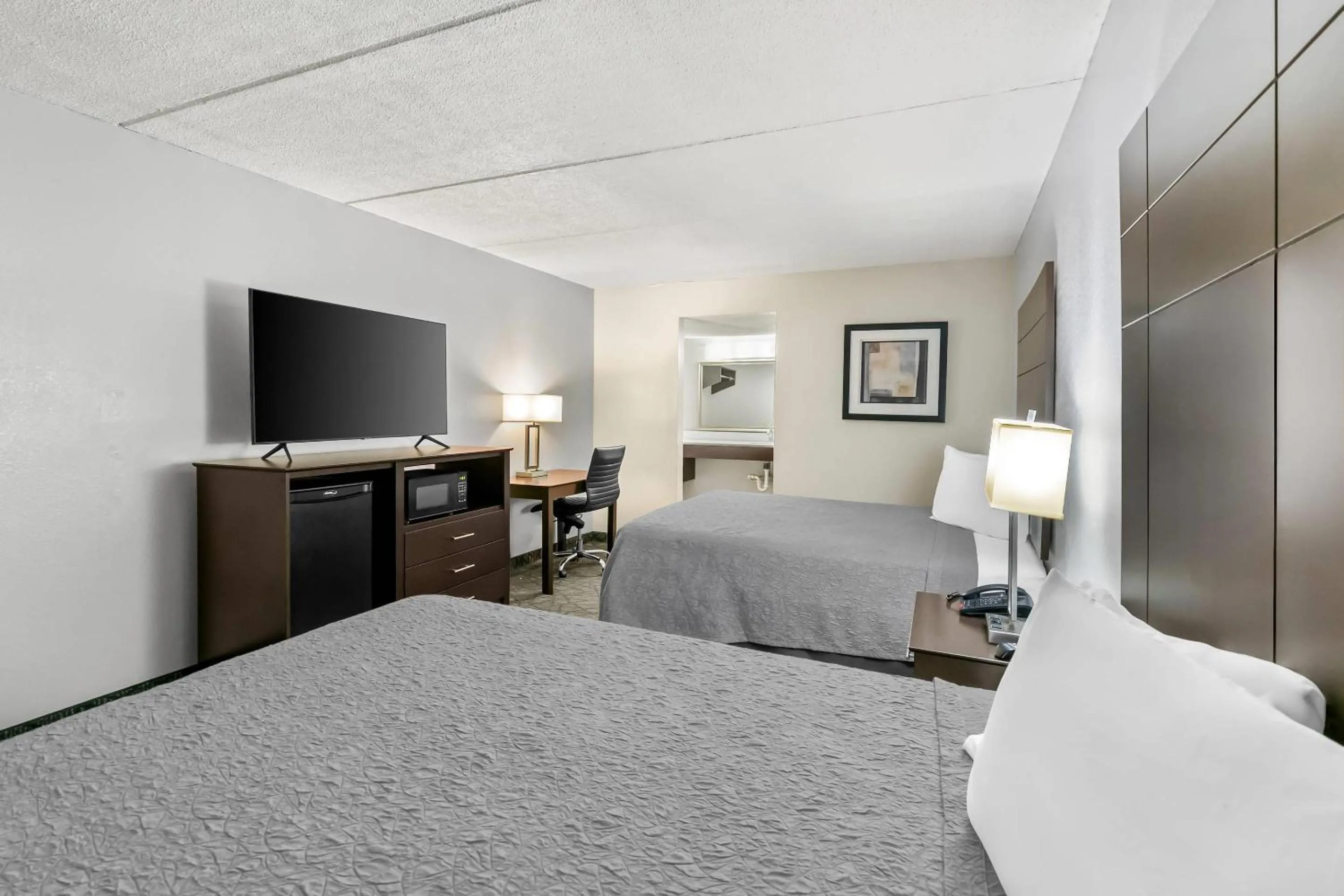Bedroom, Bed in Econo Lodge Helen