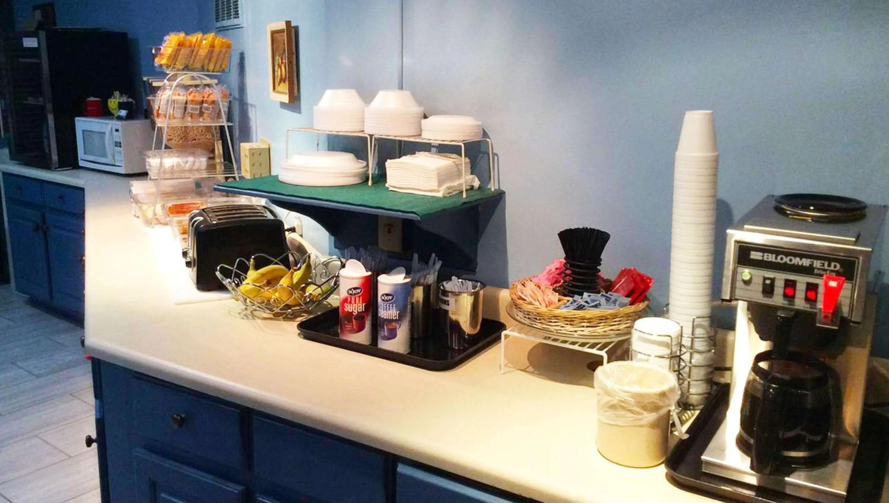 Restaurant/places to eat in Stratford Motor Inn East Ellijay