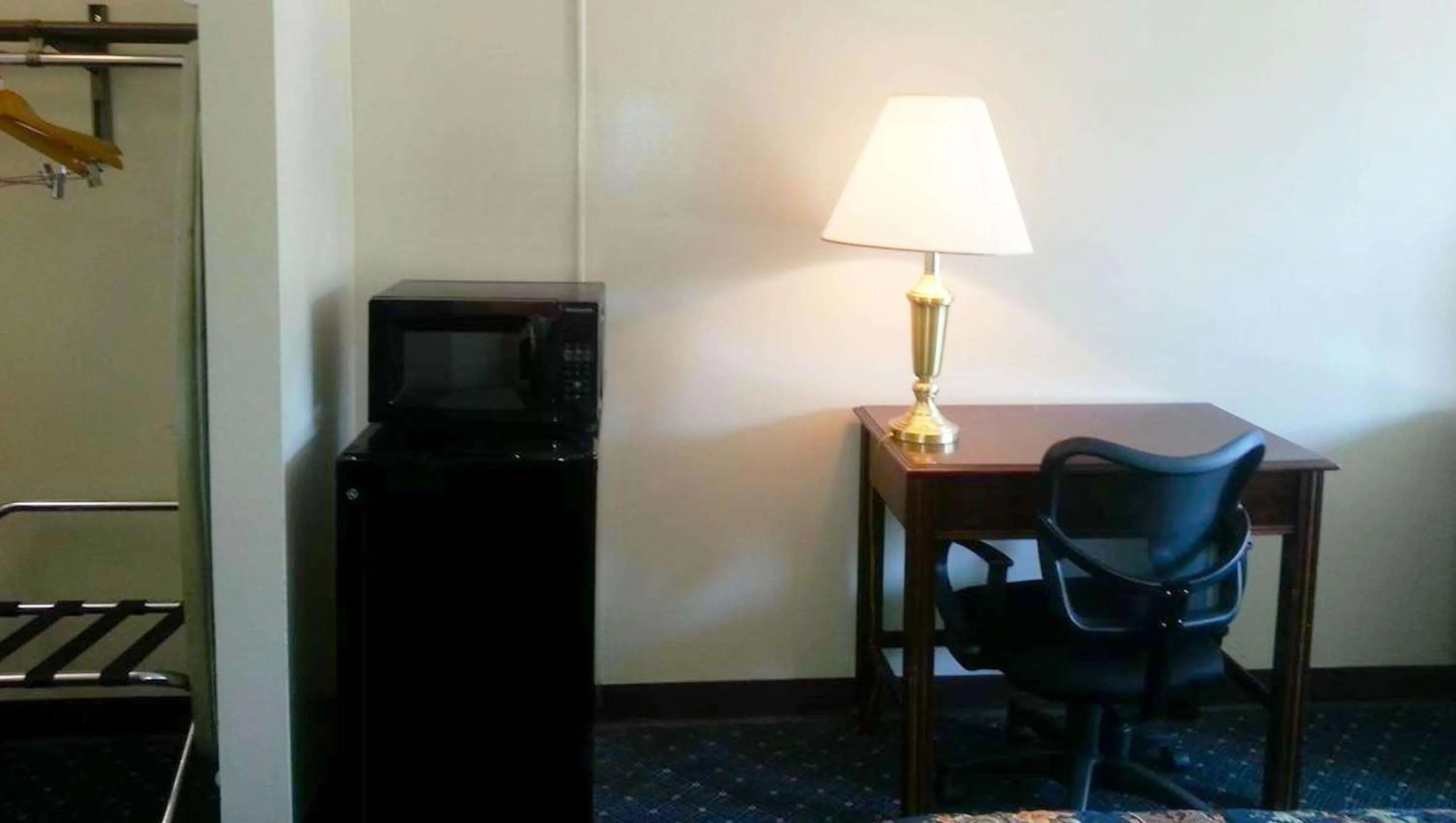 Photo of the whole room in Stratford Motor Inn East Ellijay