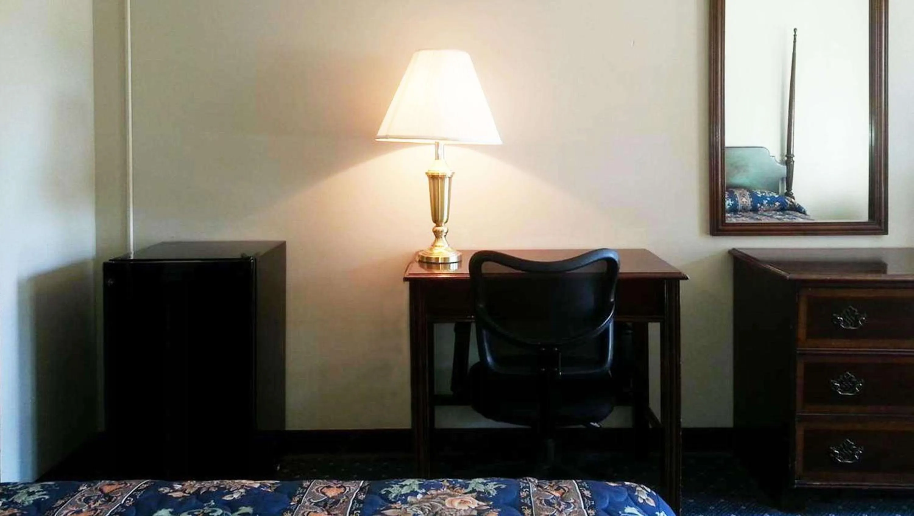 Photo of the whole room in Stratford Motor Inn East Ellijay