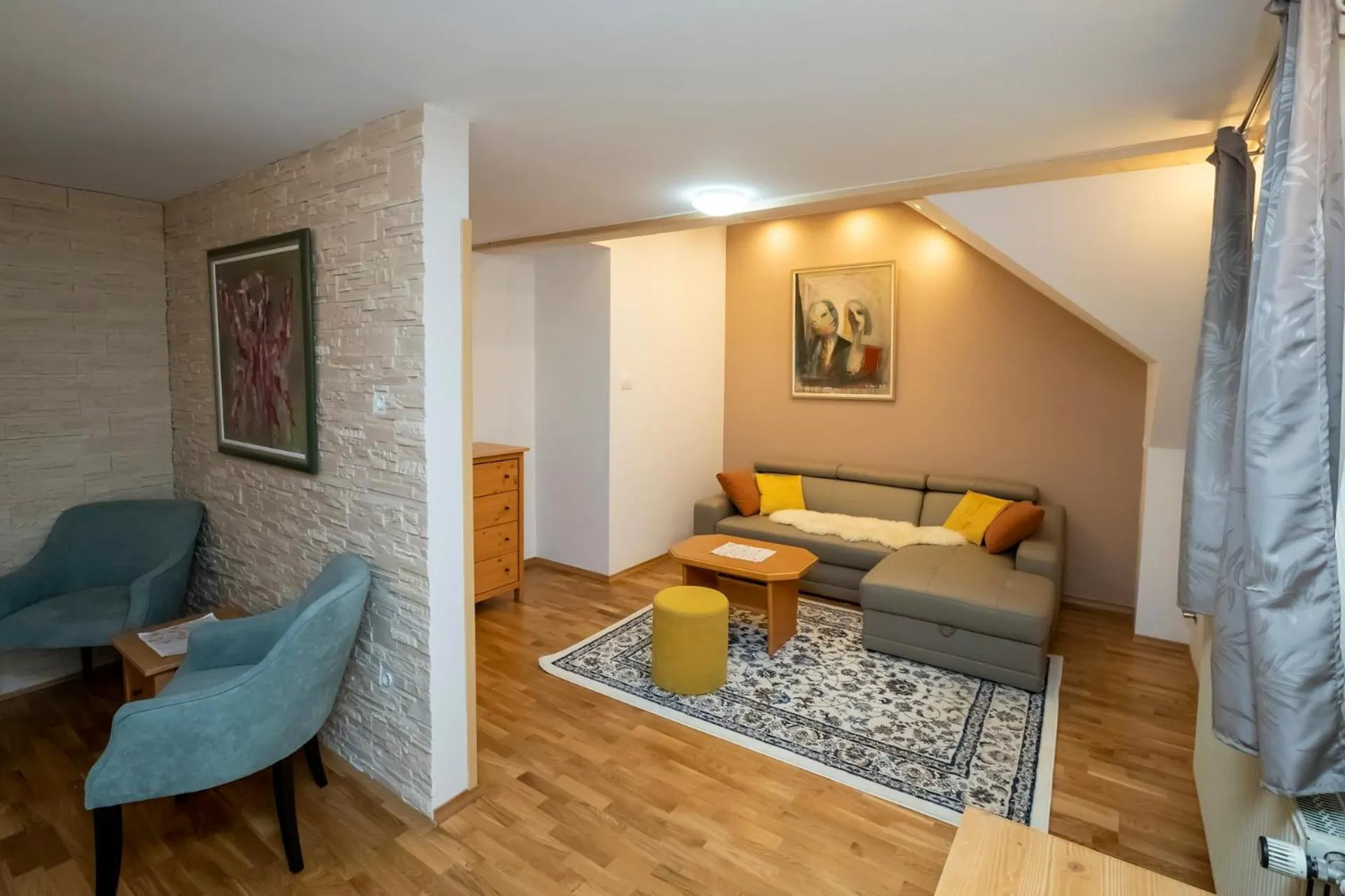 TV and multimedia in Art Hotel Kristal