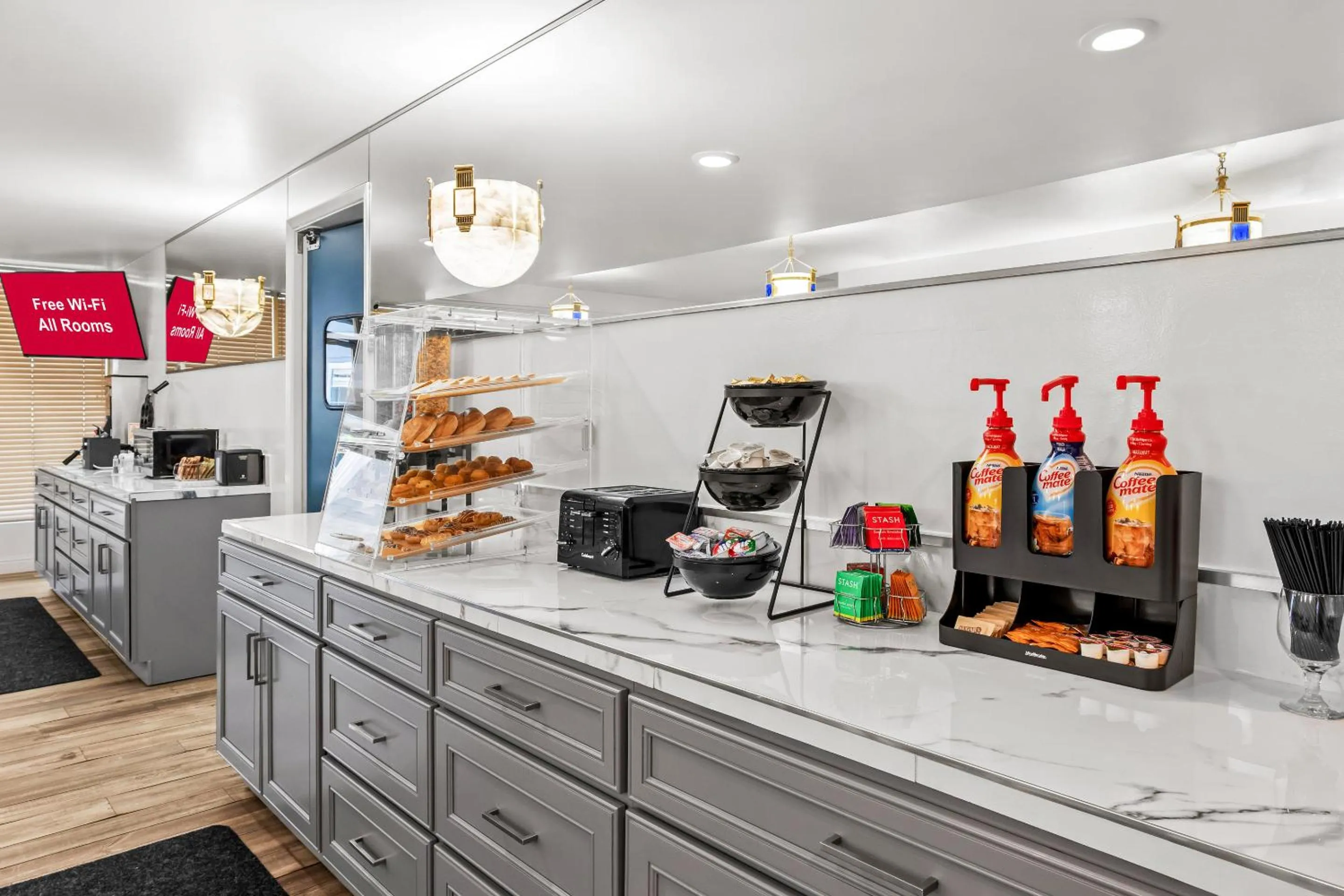 Breakfast in Red Roof Inn Yuba City Bonanza - Marysville