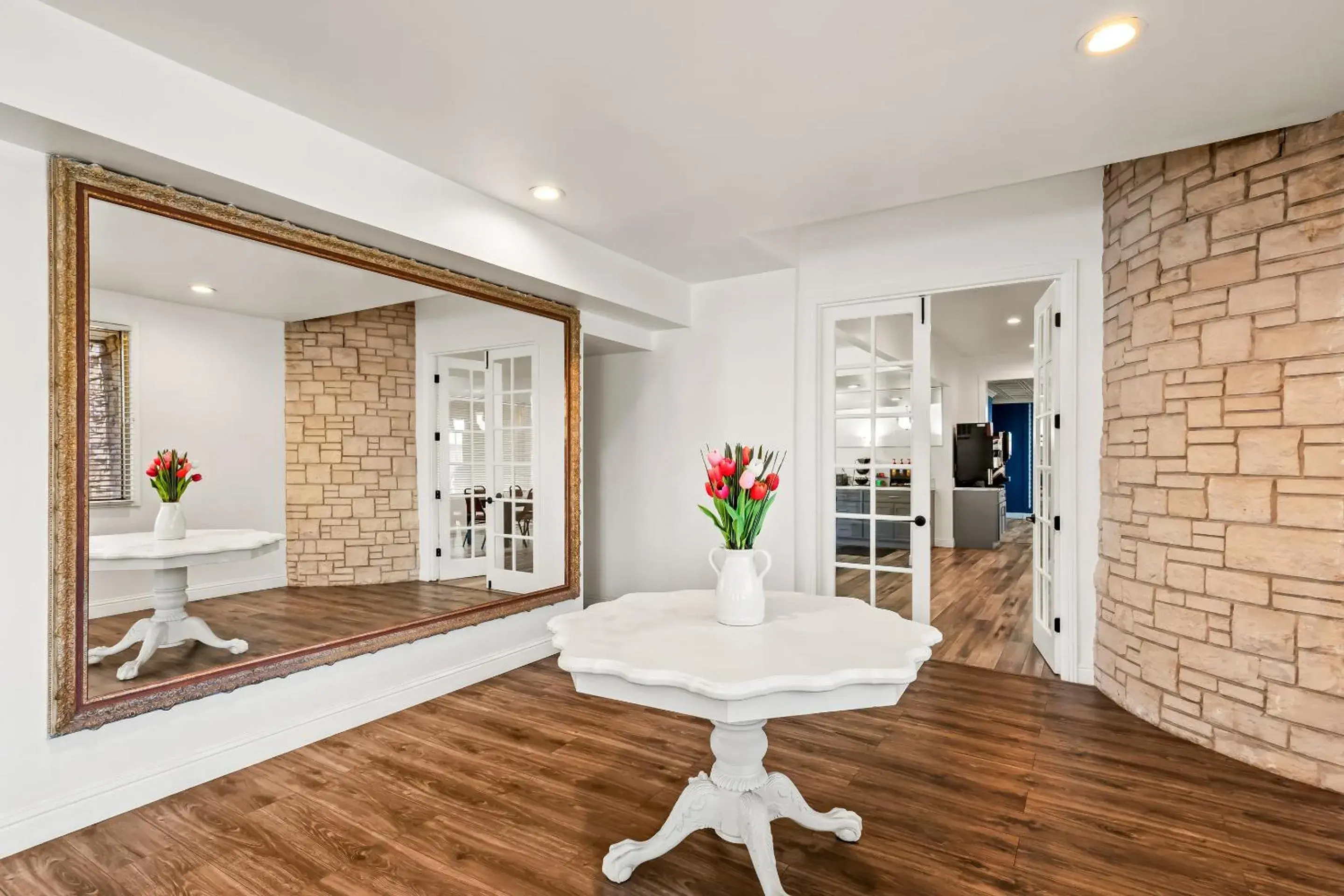 Lobby or reception in Red Roof Inn Yuba City Bonanza - Marysville Lobby or reception in Red Roof Inn Yuba City Bonanza - Marysville