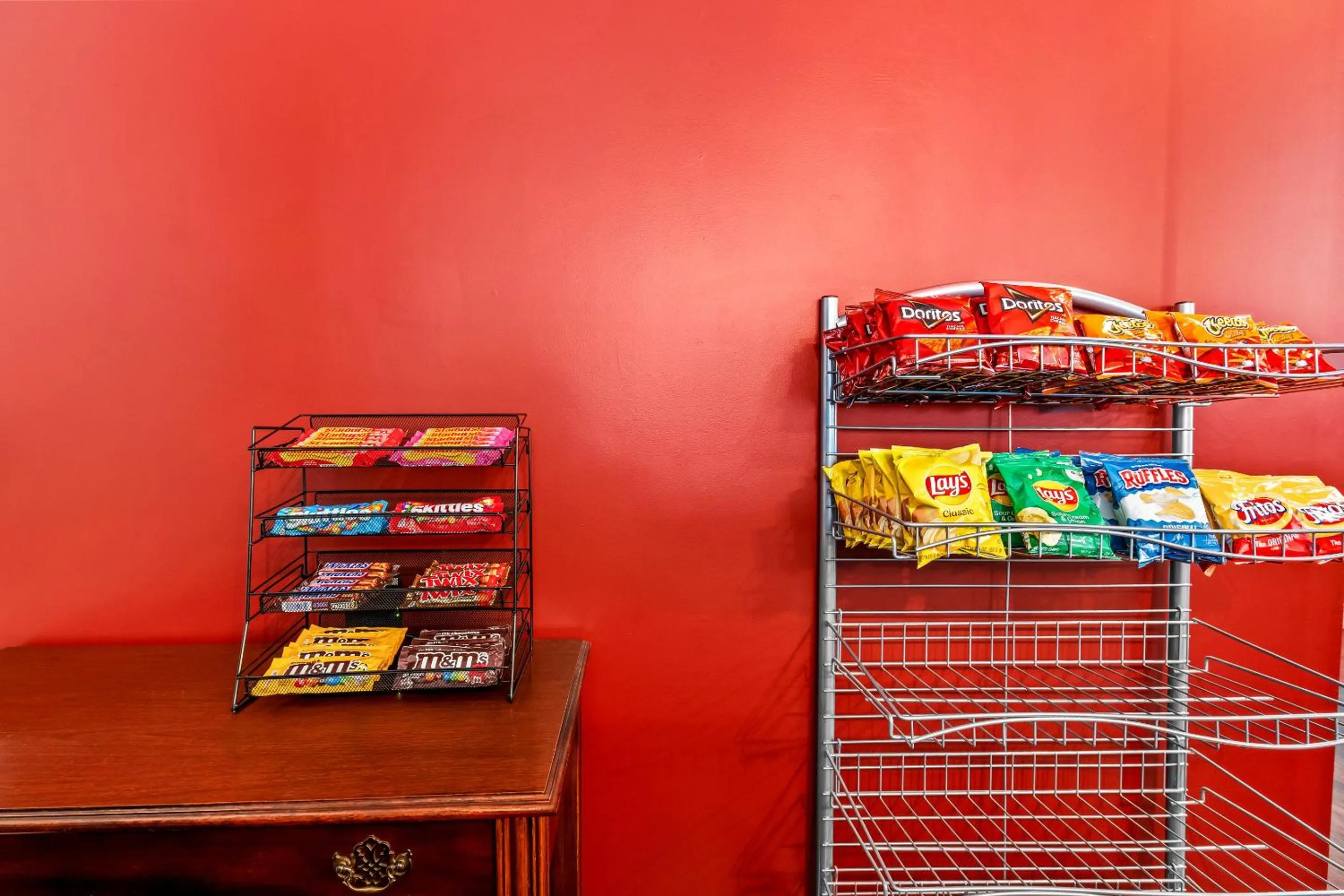 Restaurant/places to eat in Red Roof Inn Yuba City Bonanza - Marysville