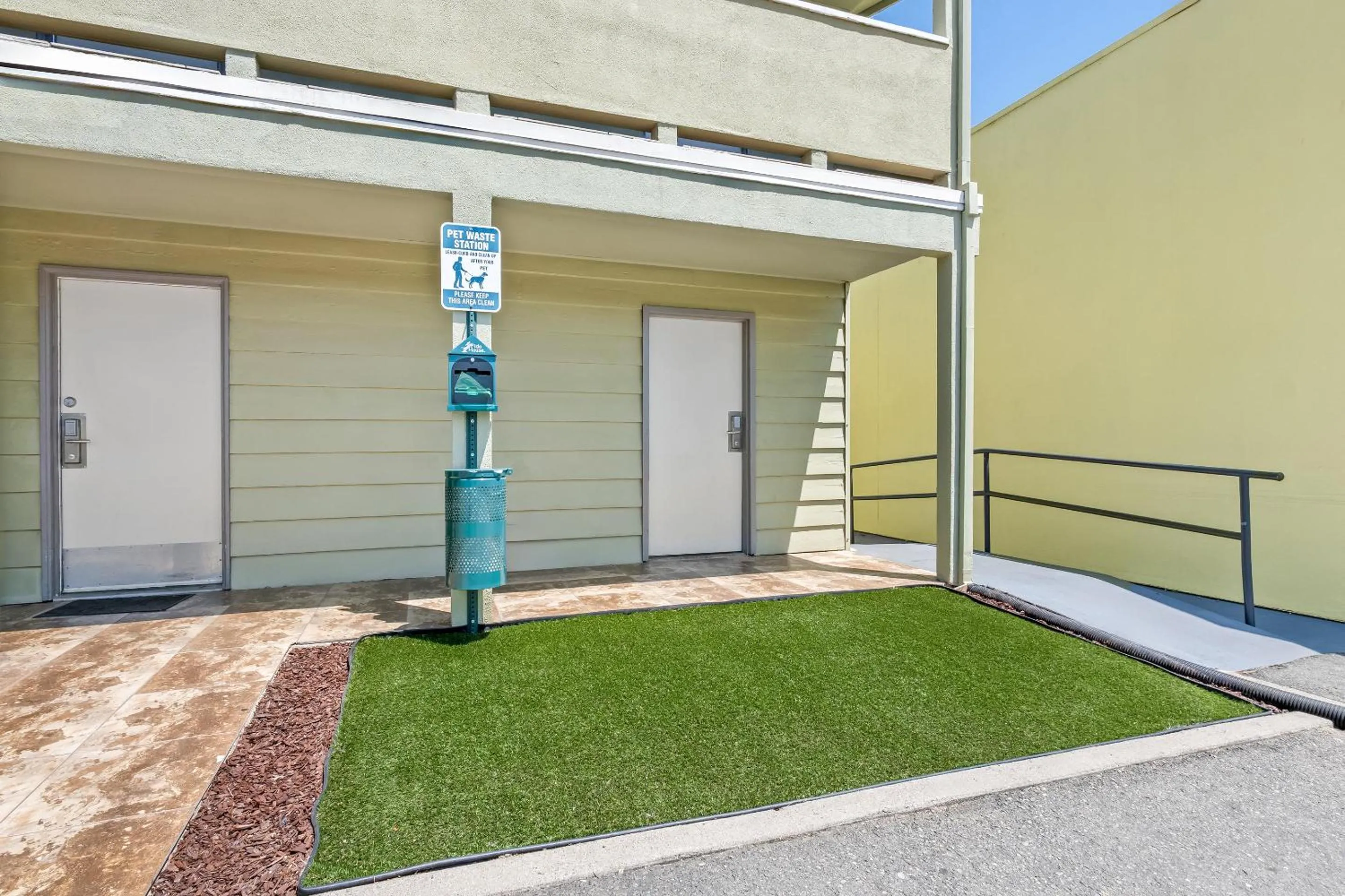 Other in Red Roof Inn Yuba City Bonanza - Marysville