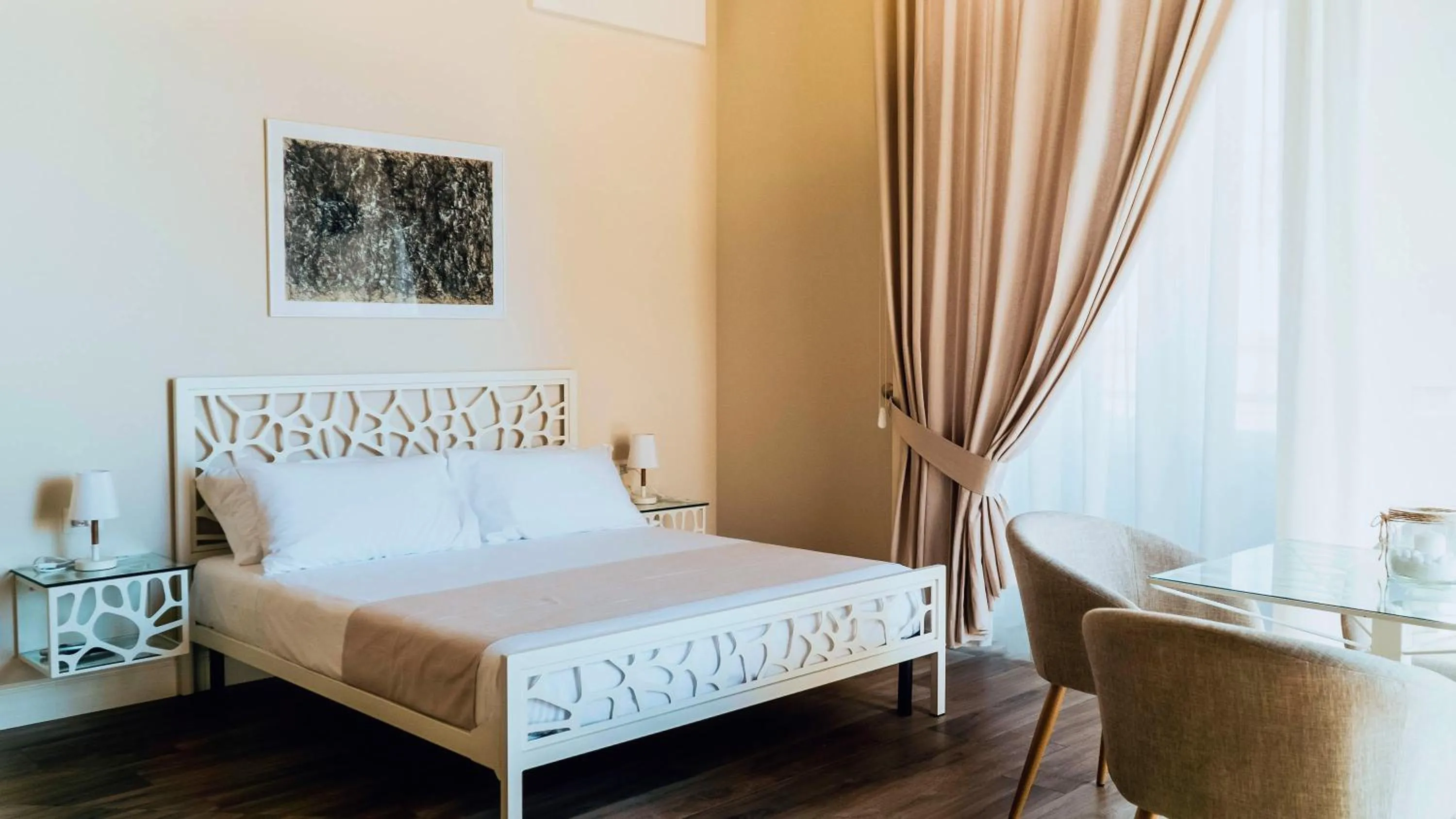 Photo of the whole room, Bed in Villa Cua