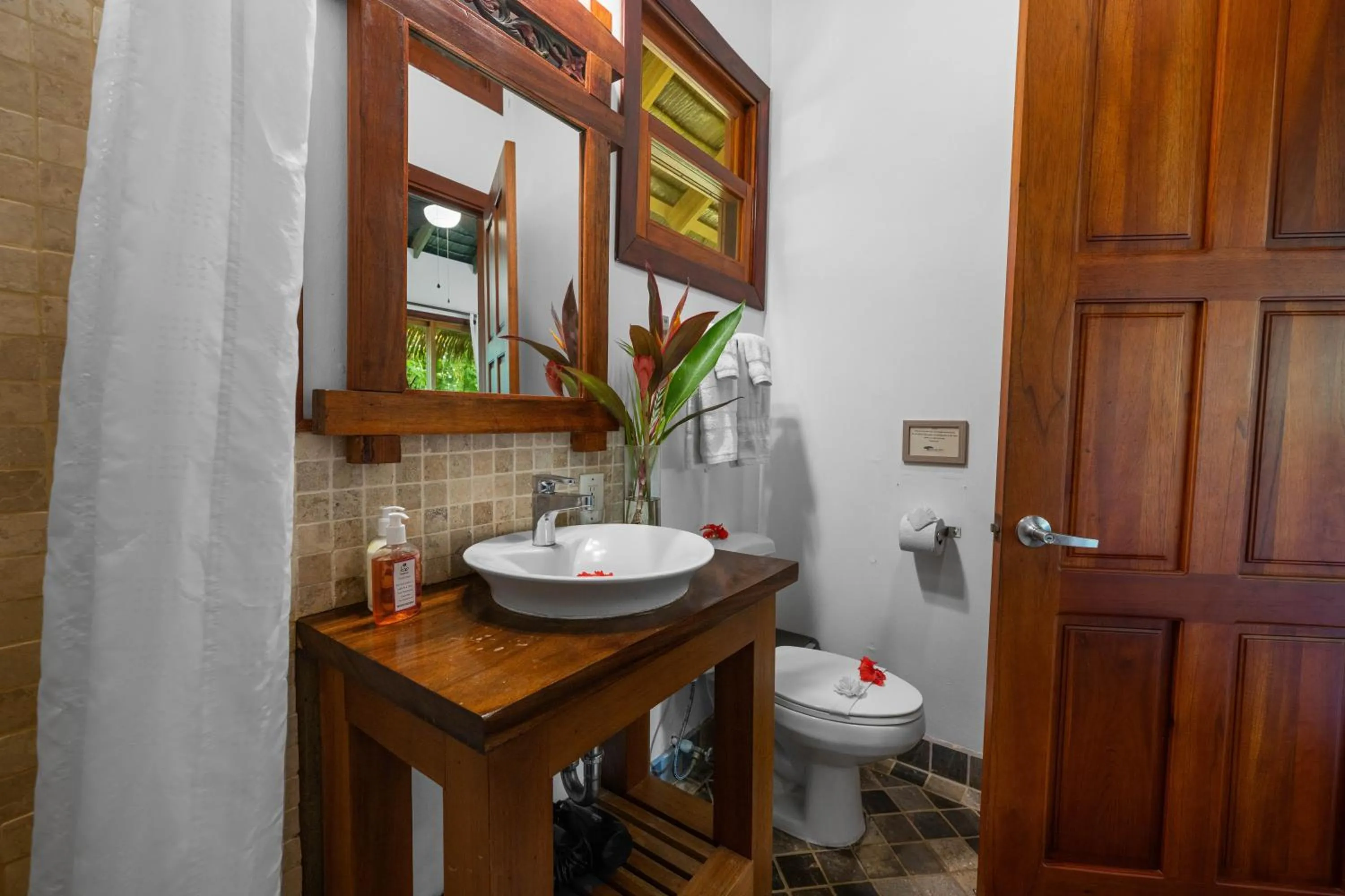 Toilet in Copa De Arbol Beach & Rainforest Resort