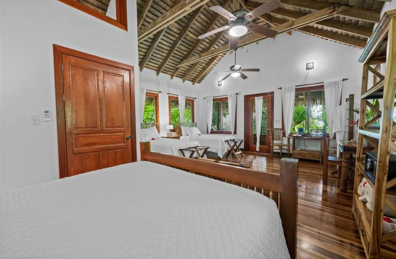 Bed in Copa De Arbol Beach & Rainforest Resort