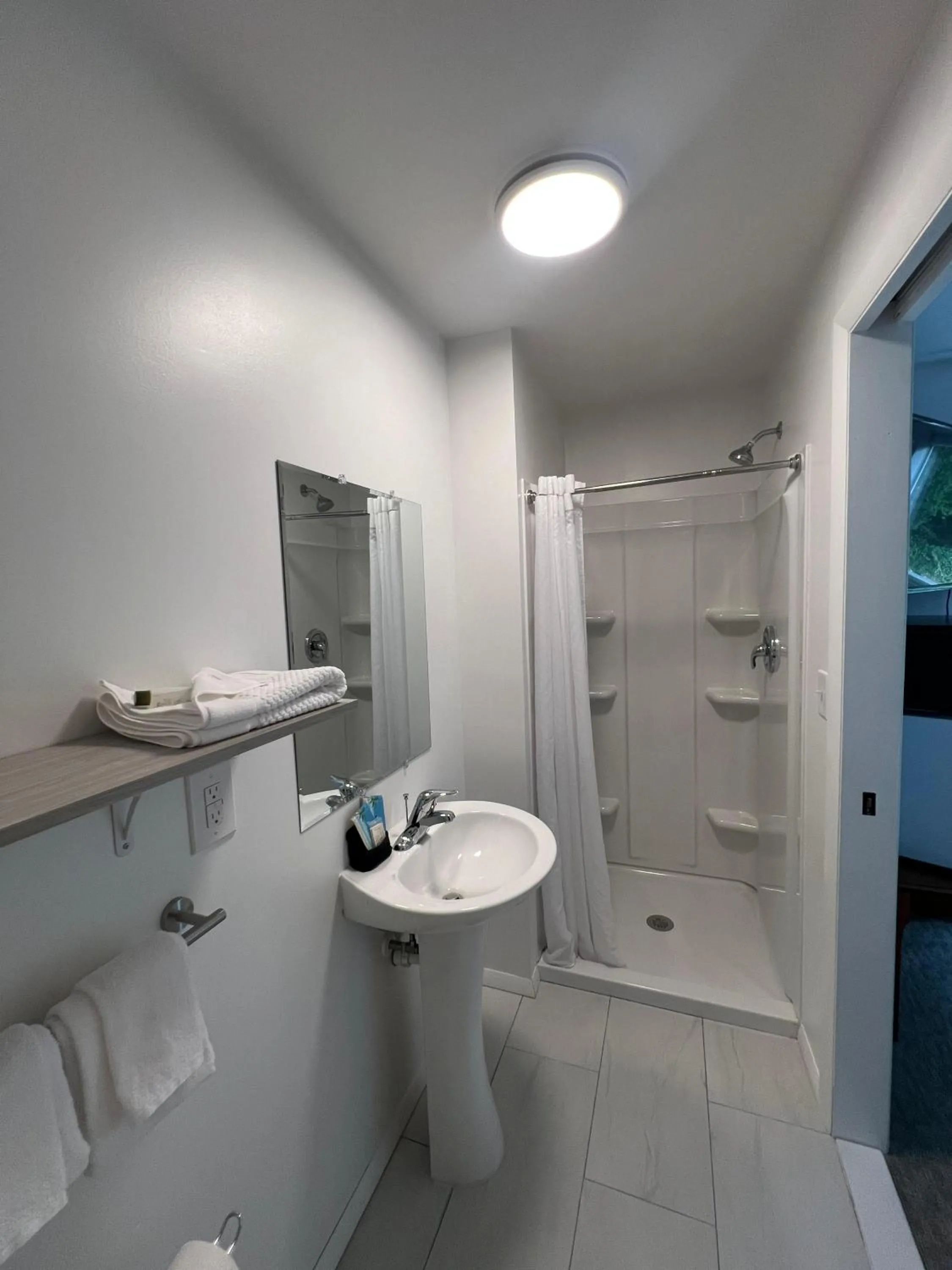 Lyn Aire Motel - Lake George