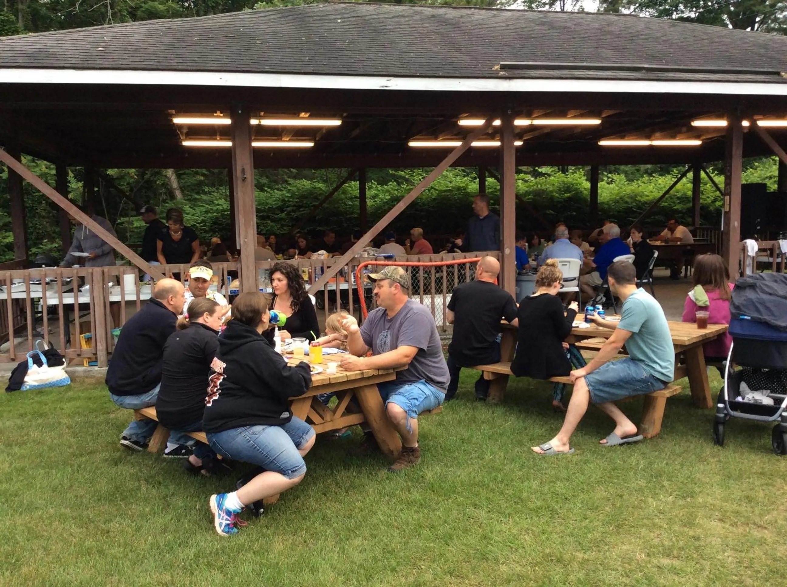 BBQ facilities in Lyn Aire Motel - Lake George
