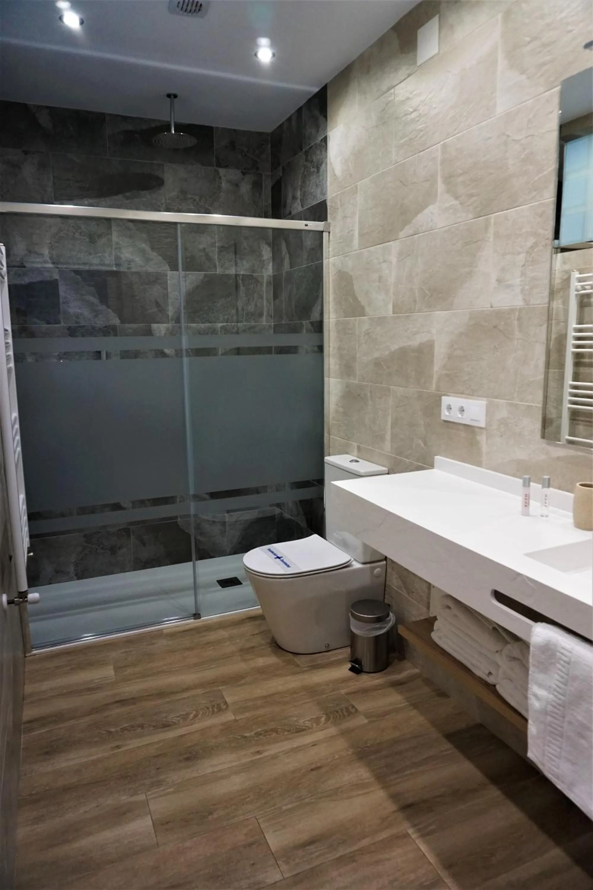 Apartamentos La Playina