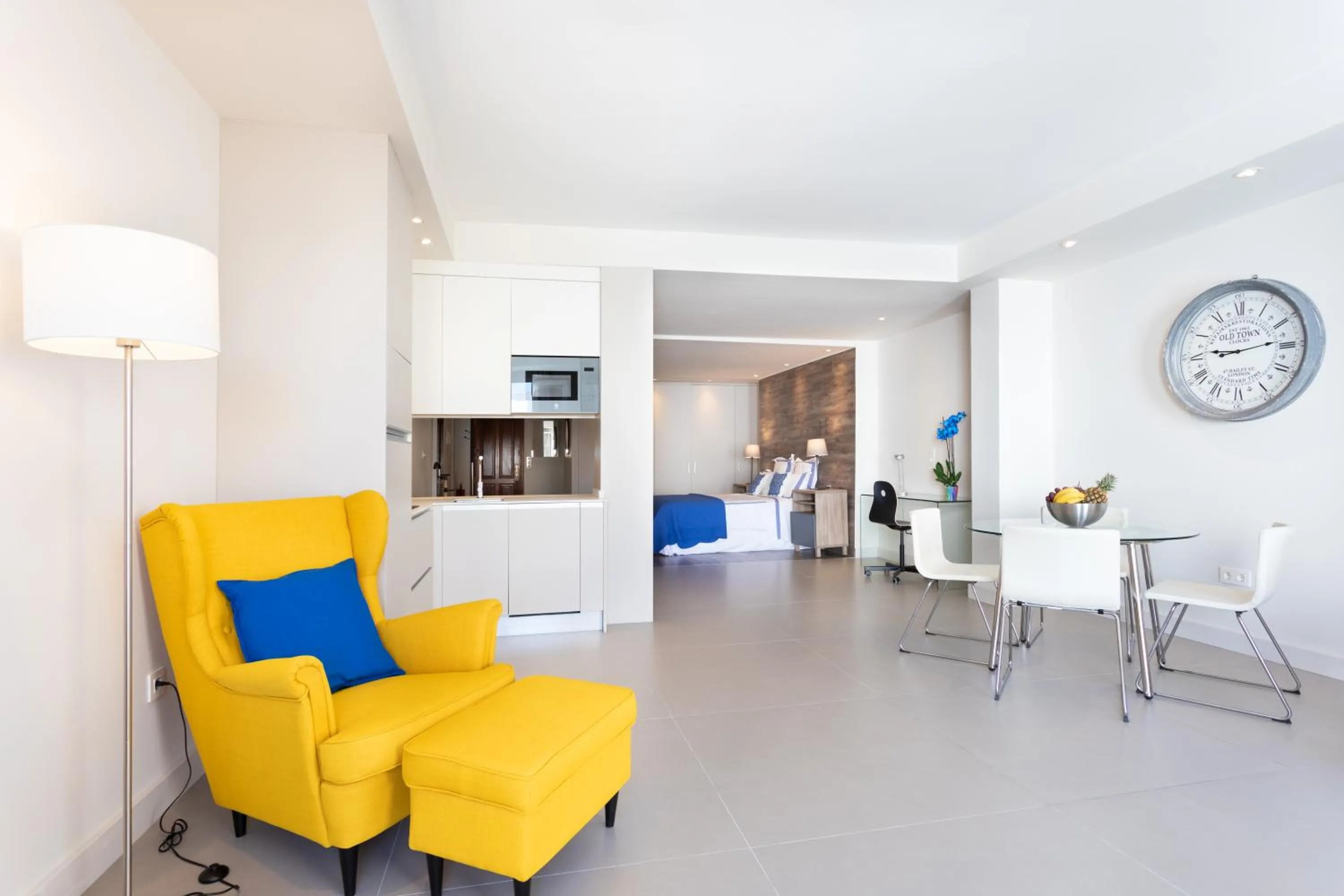 Rooms & Suites Loft 2H - Central Arrecife, Lanzarote - Free Parking