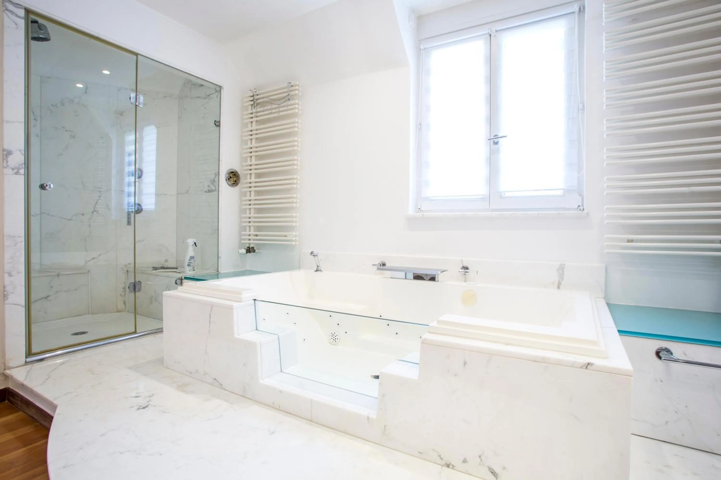 Bathroom in Villacosy spa -Strasbourg VILLA DOLCE