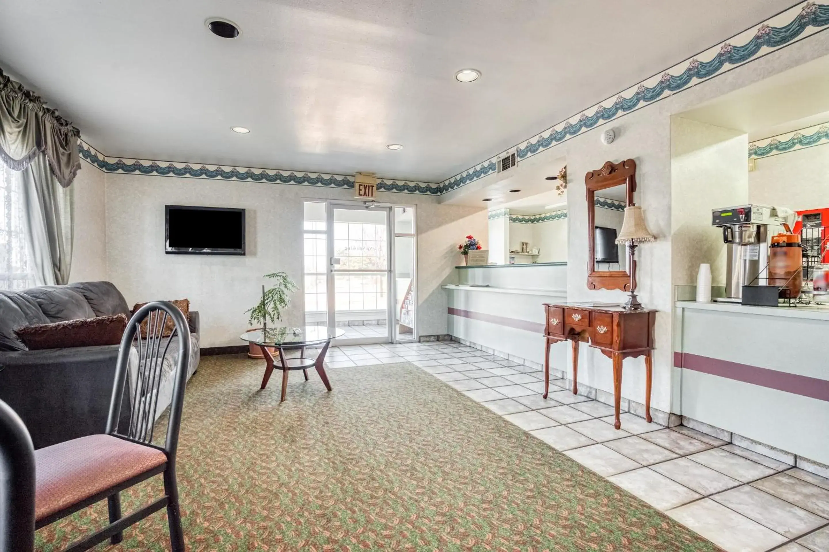 Lobby or reception in OYO Hotel Wichita Falls I-44 Sheppard Airforce Lobby or reception in OYO Hotel Wichita Falls I-44 Sheppard Airforce