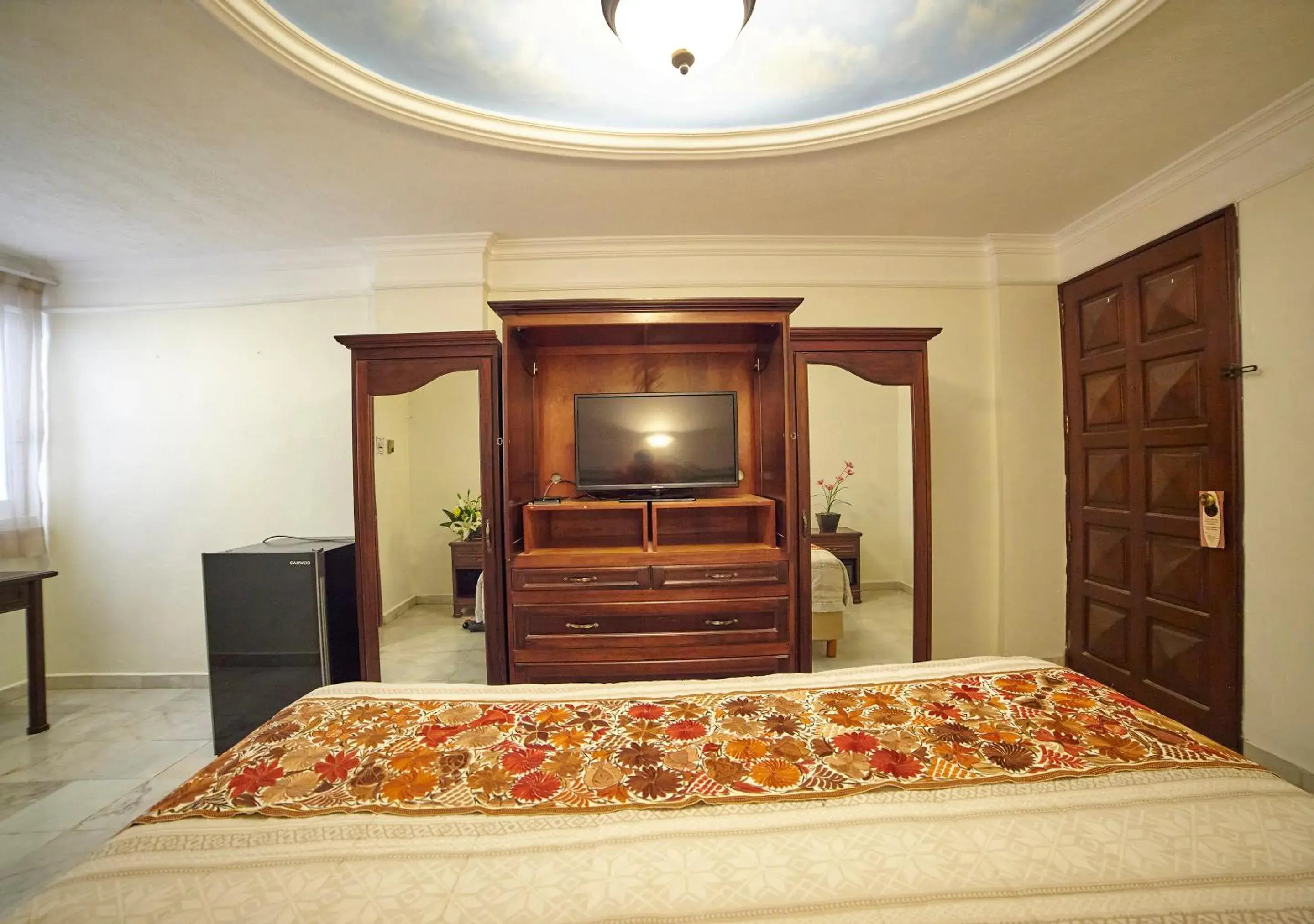 Bed in Hotel Francis Drake Bed in Hotel Francis Drake