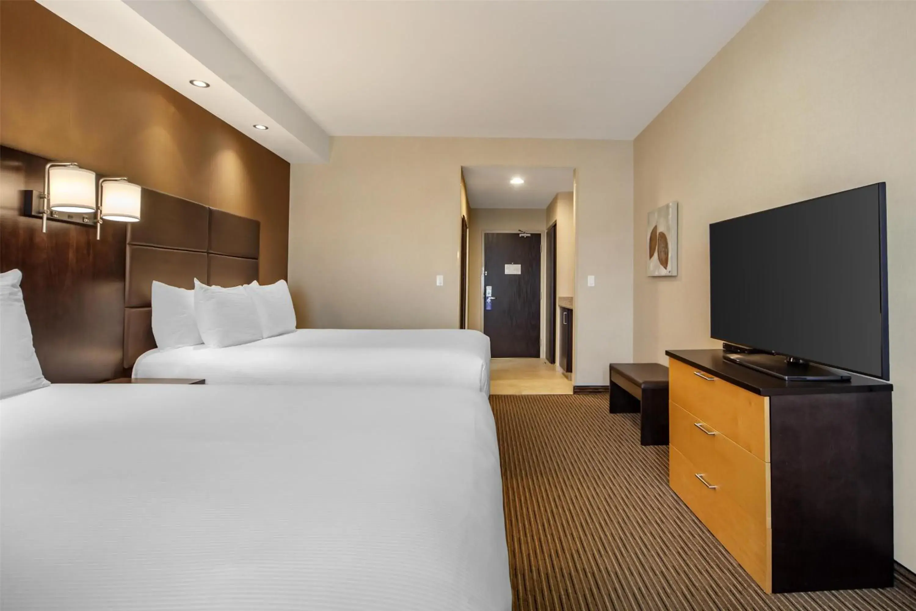 Bedroom, Bed in Best Western Cold Lake Inn Bedroom, Bed in Best Western Cold Lake Inn