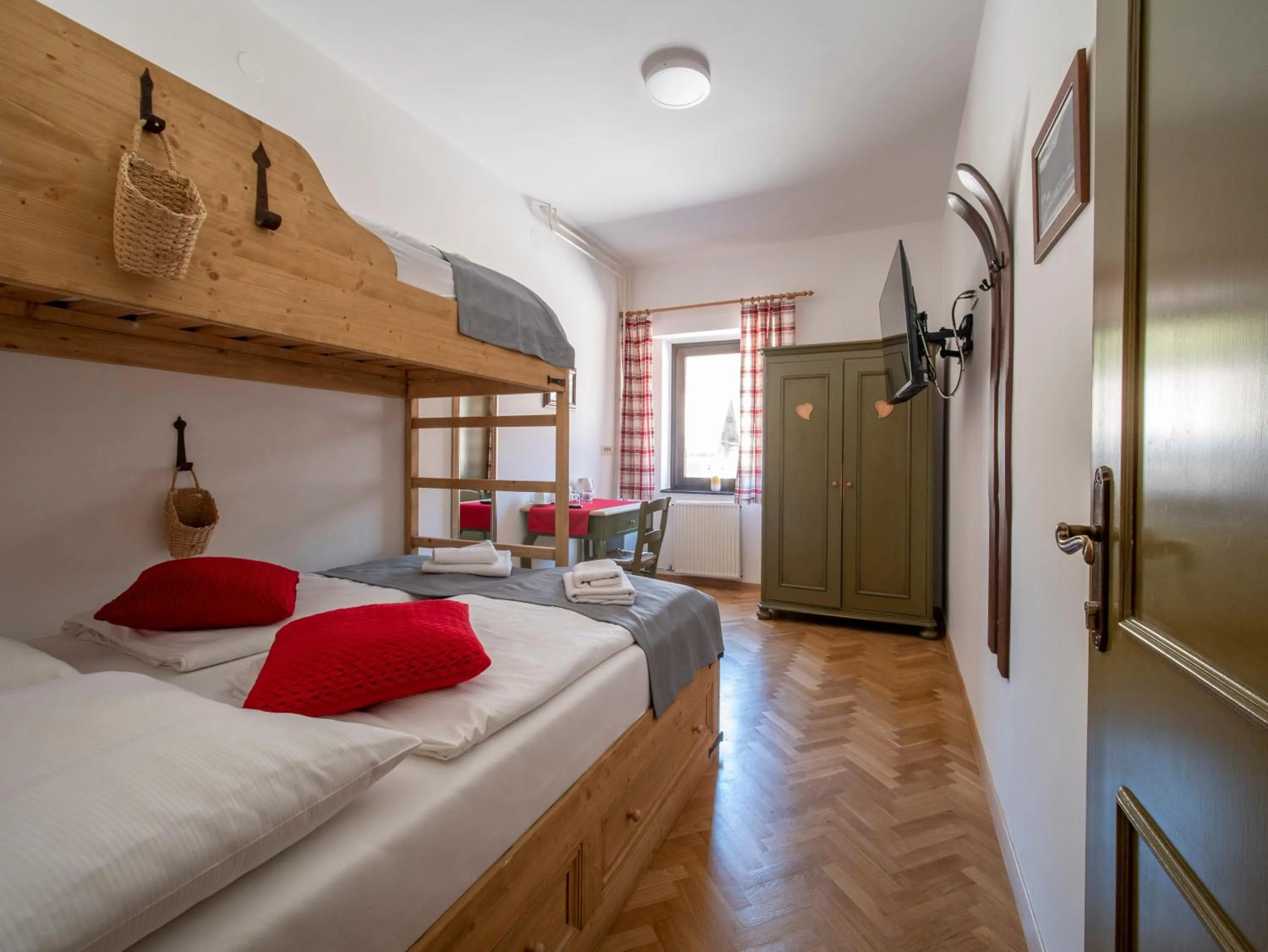 Bed in Berghi Hotel and Apartments