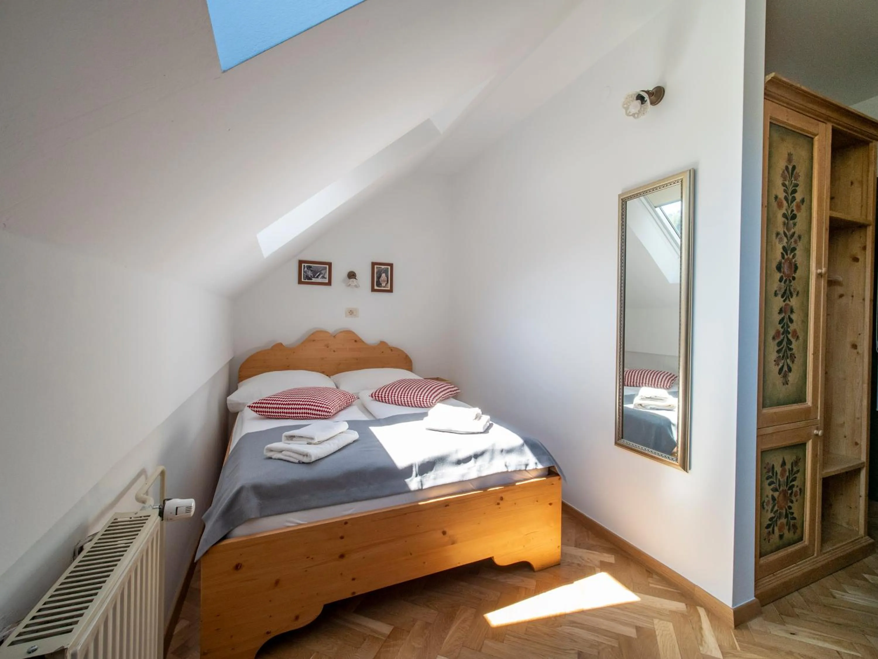 Bed in Berghi Hotel and Apartments