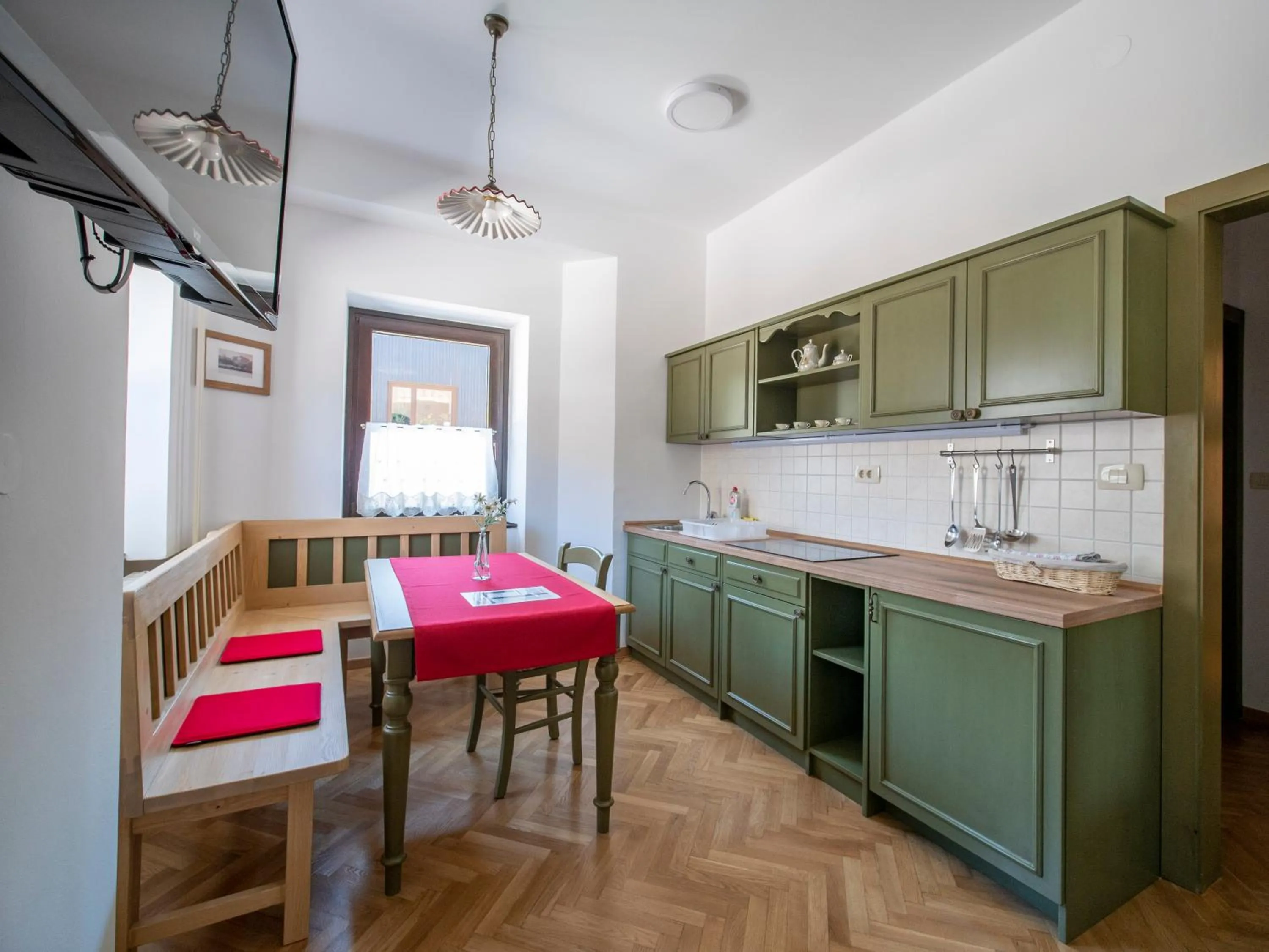 Kitchen or kitchenette in Berghi Hotel and Apartments